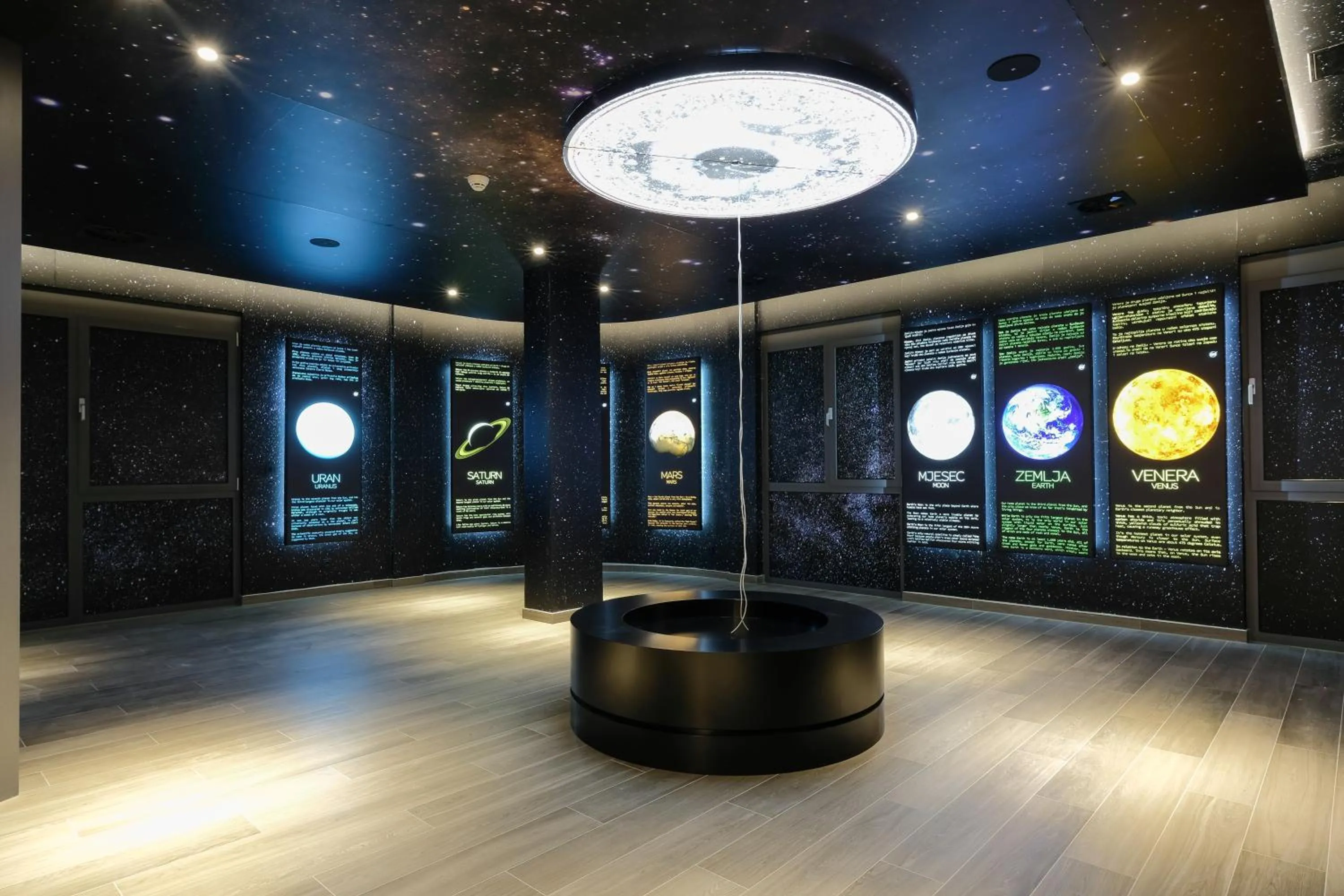 Entertainment in Hotel Vema