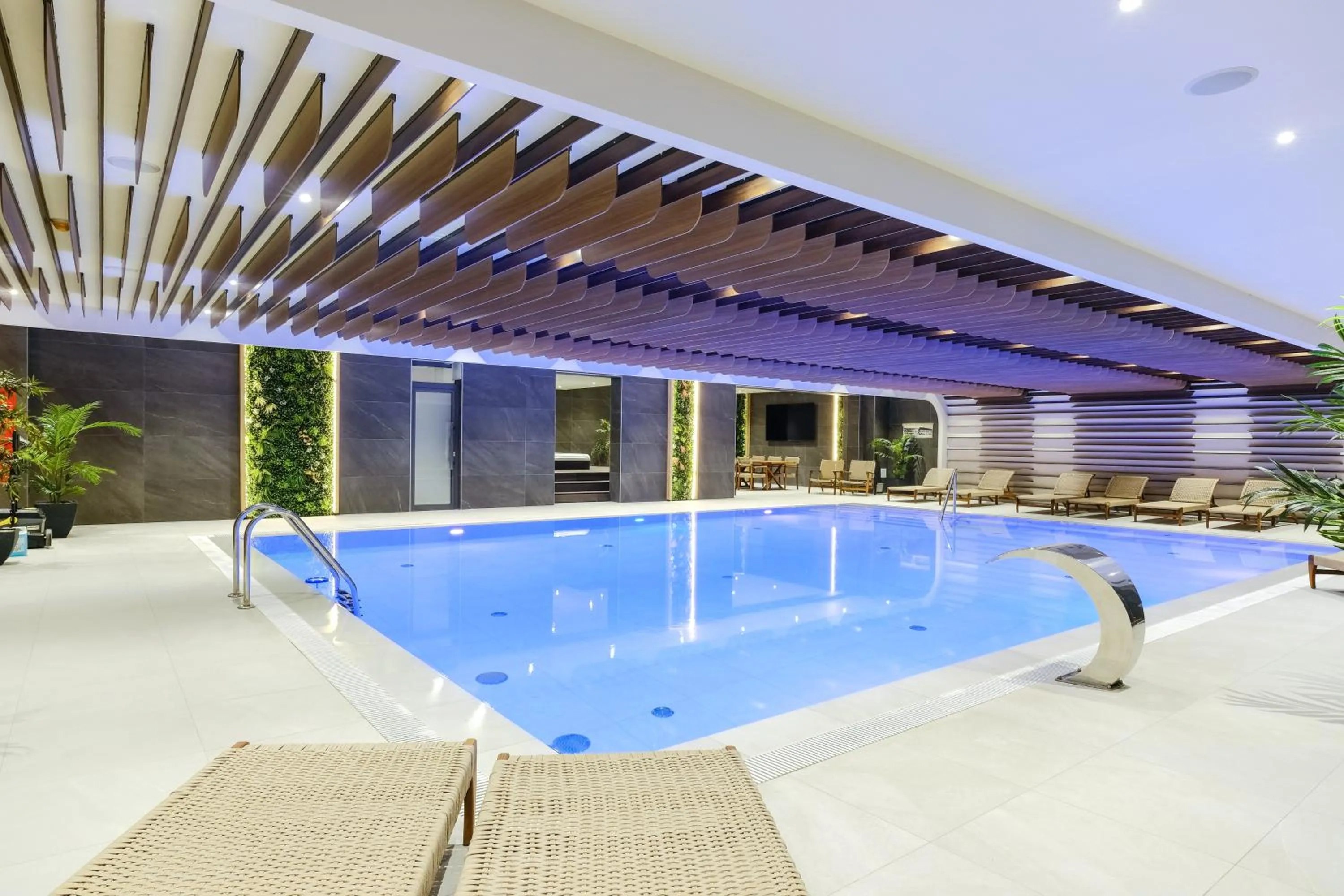 Swimming pool in Hotel Vema