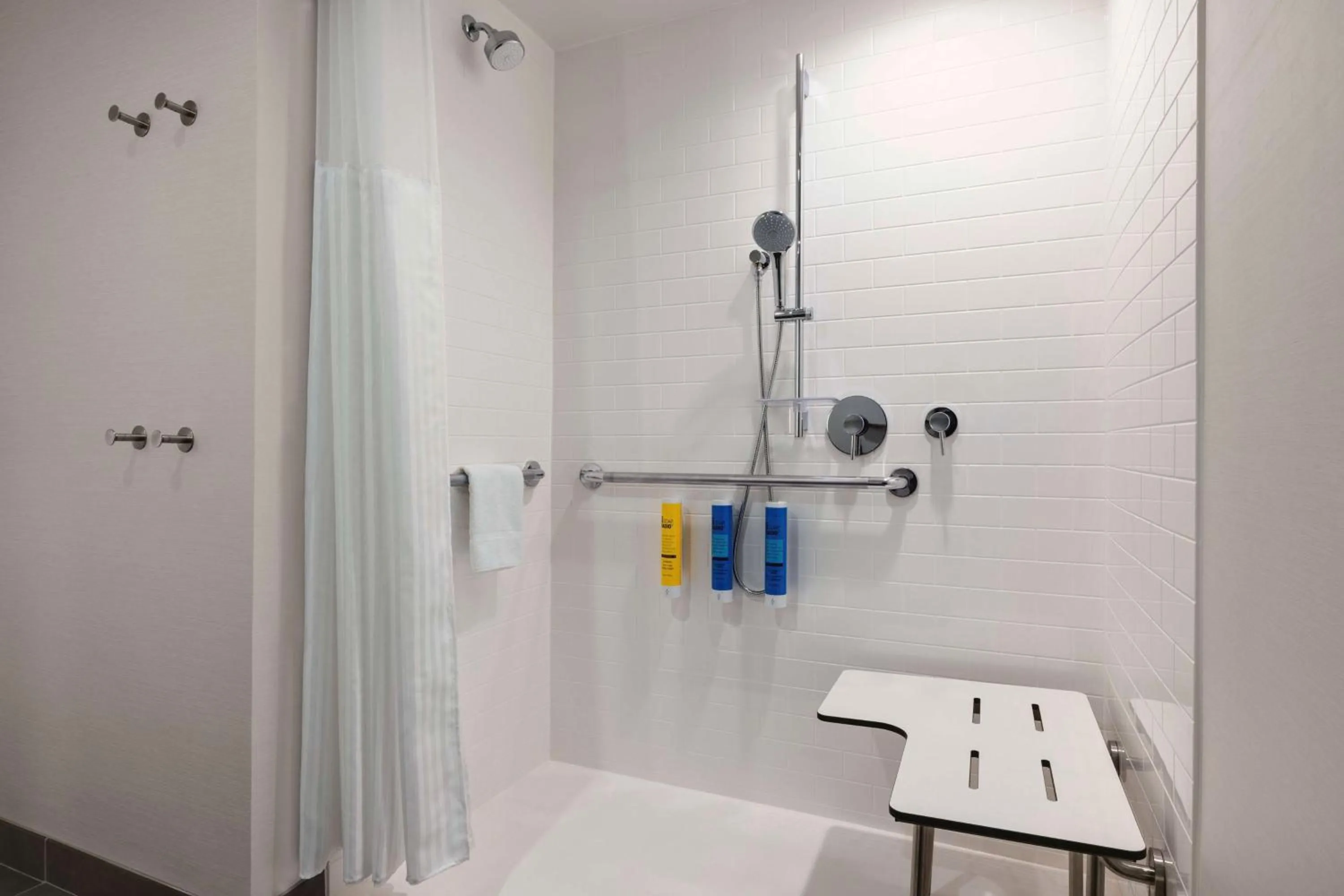 Bathroom in Tru By Hilton Charlotte Tyvola I-77