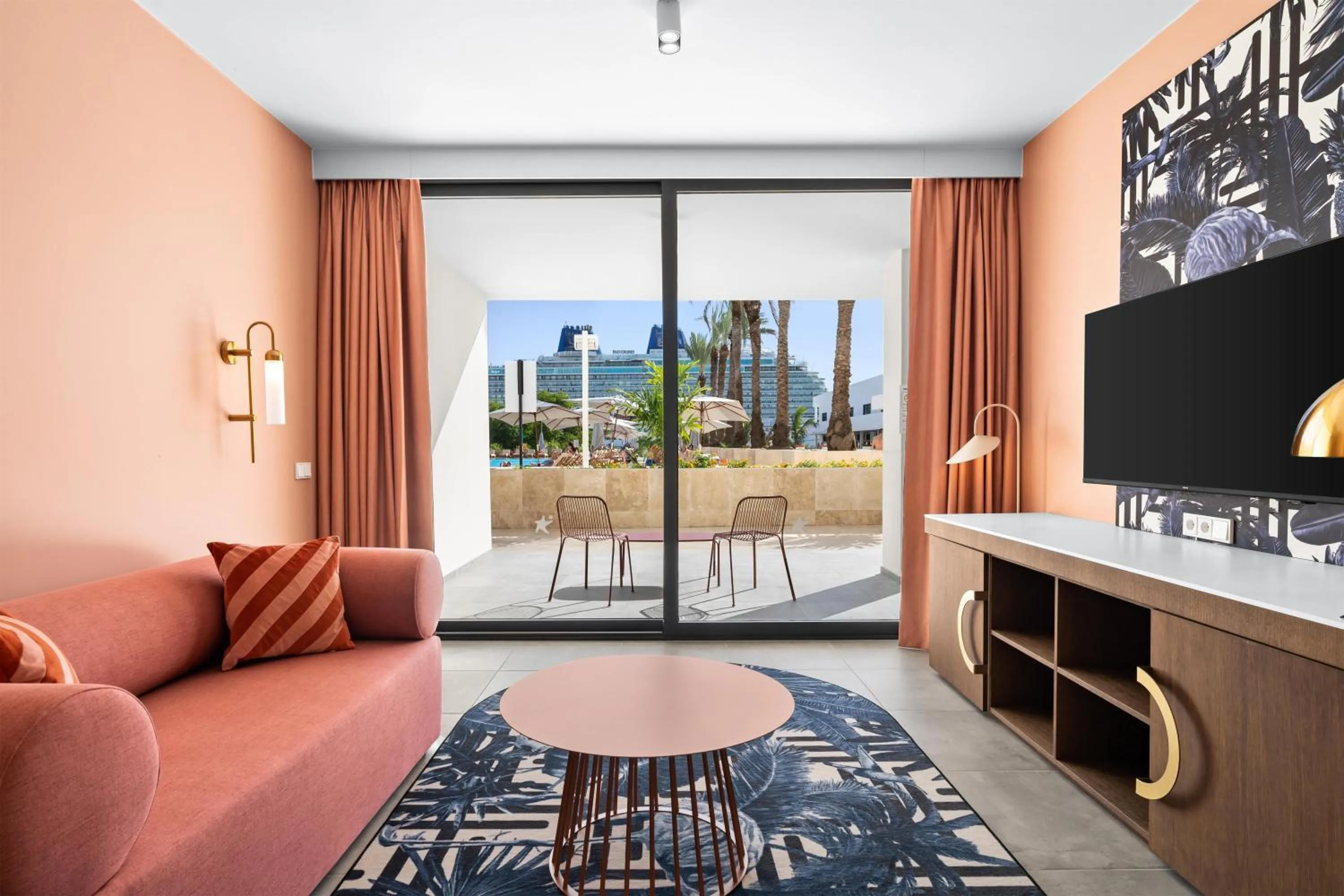 Living room in The Rif At Mangrove Beach Corendon Curacao All-Inclusive, Curio by Hilton