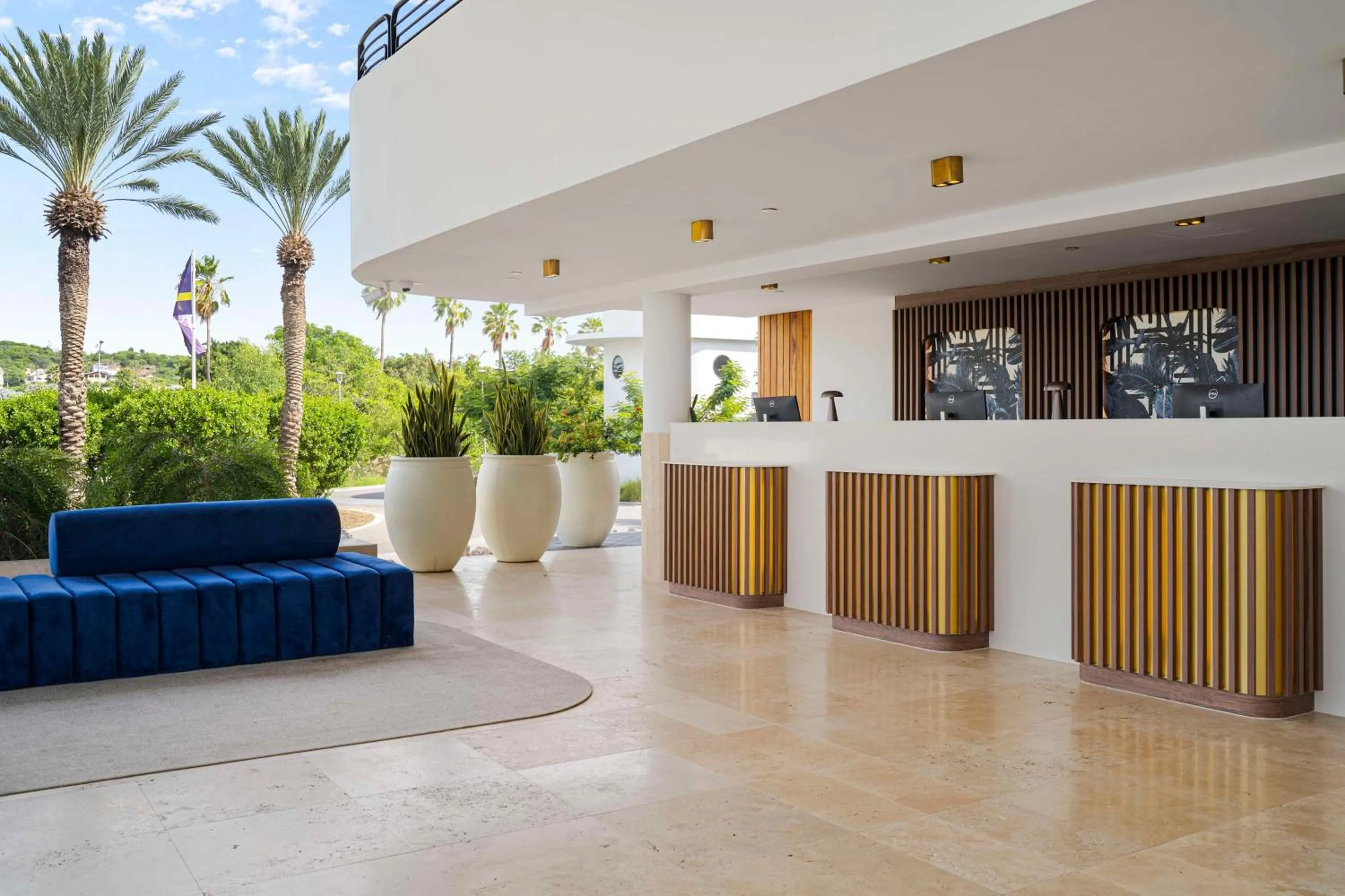 Lobby or reception in The Rif At Mangrove Beach Corendon Curacao All-Inclusive, Curio by Hilton