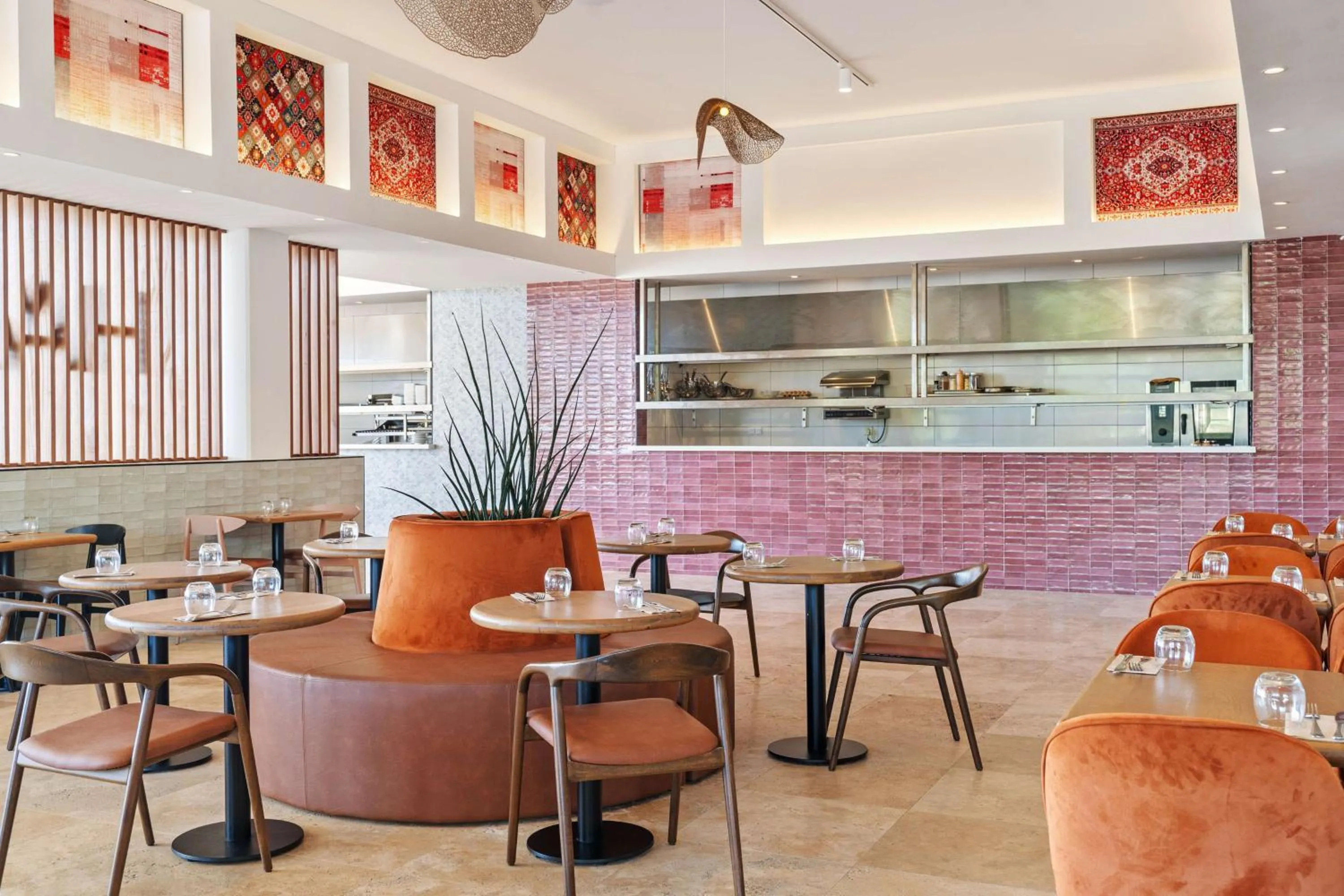 Restaurant/places to eat in The Rif At Mangrove Beach Corendon Curacao All-Inclusive, Curio by Hilton