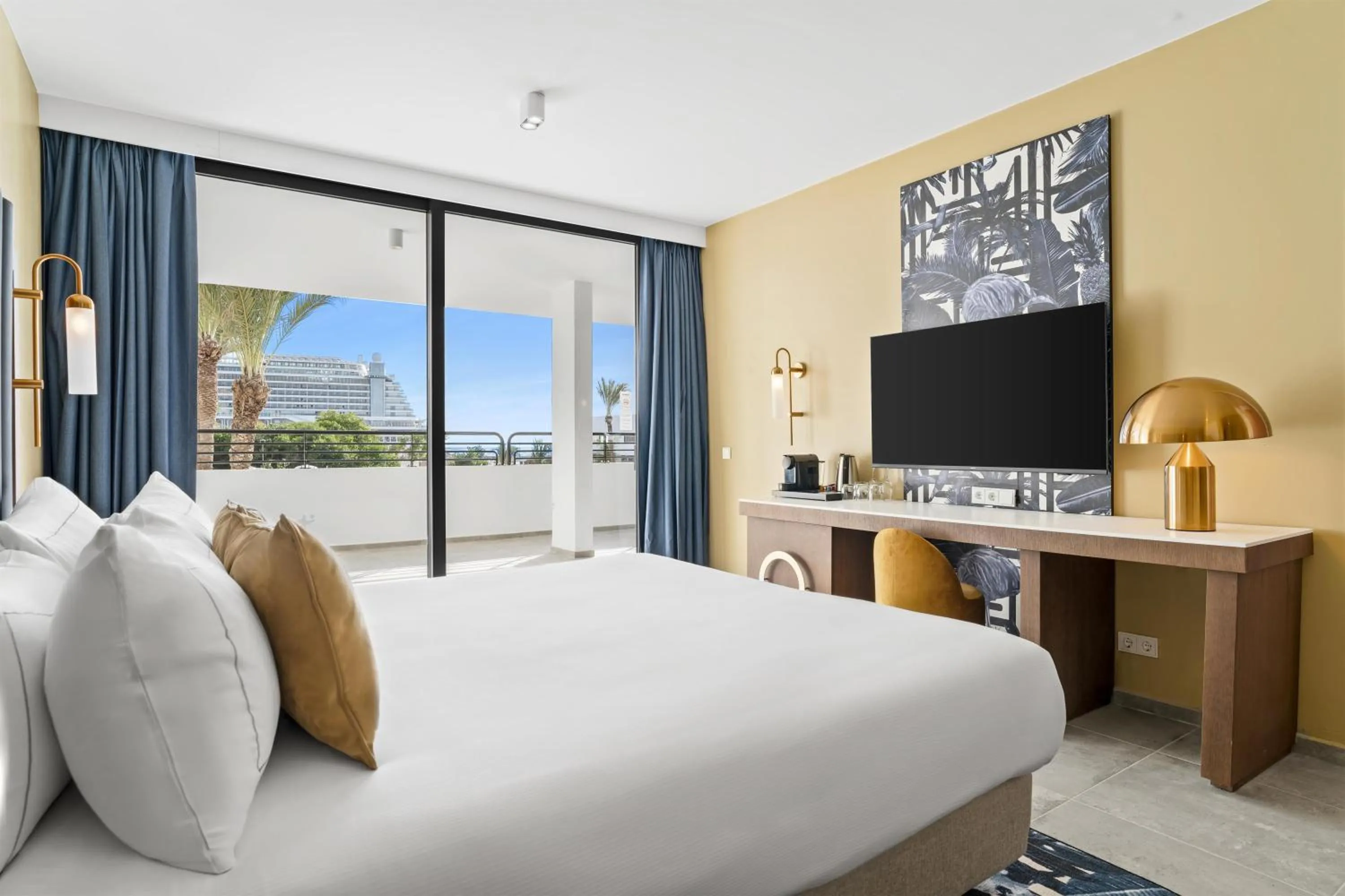 Bed in The Rif At Mangrove Beach Corendon Curacao All-Inclusive, Curio by Hilton