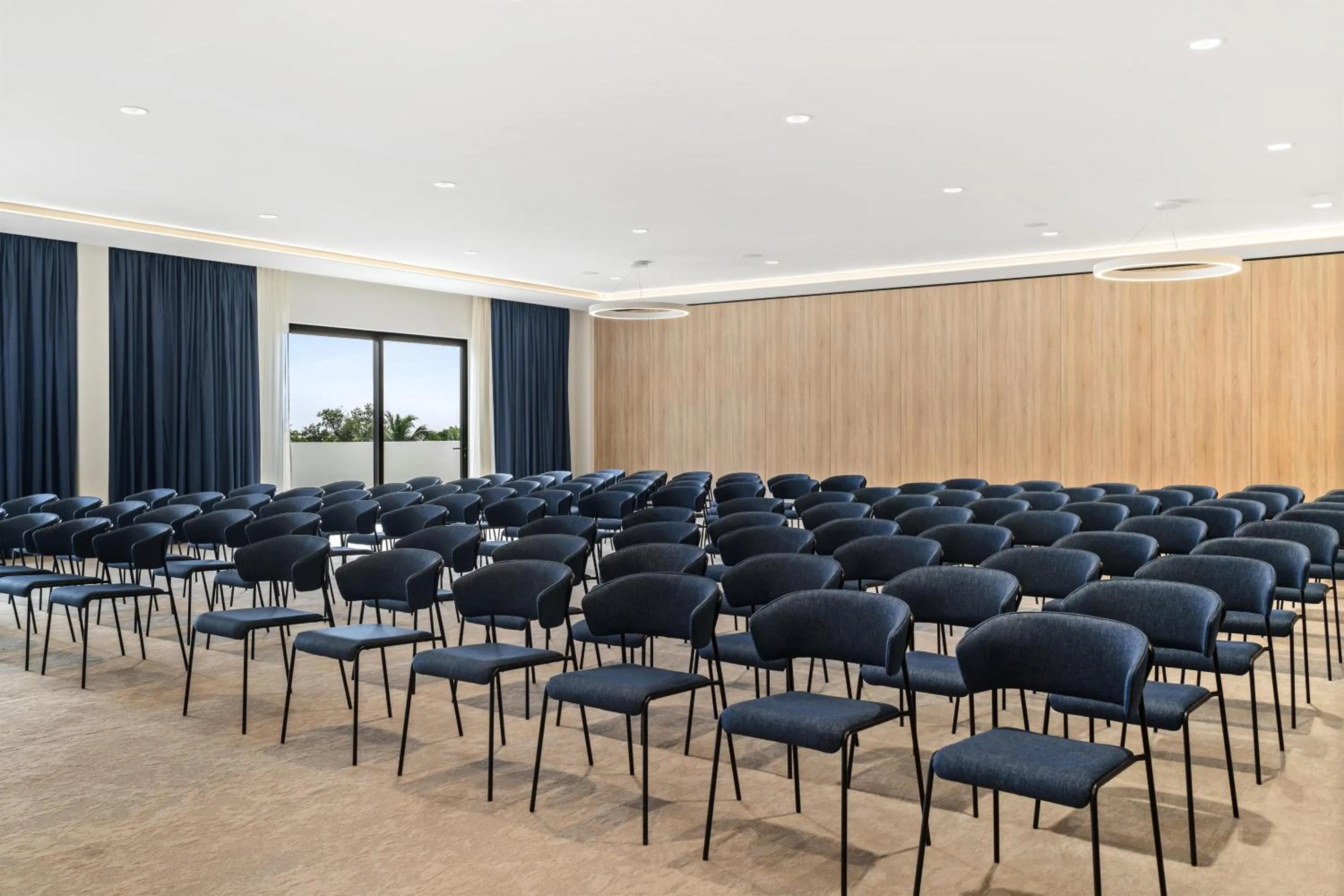 Meeting/conference room in The Rif At Mangrove Beach Corendon Curacao All-Inclusive, Curio by Hilton