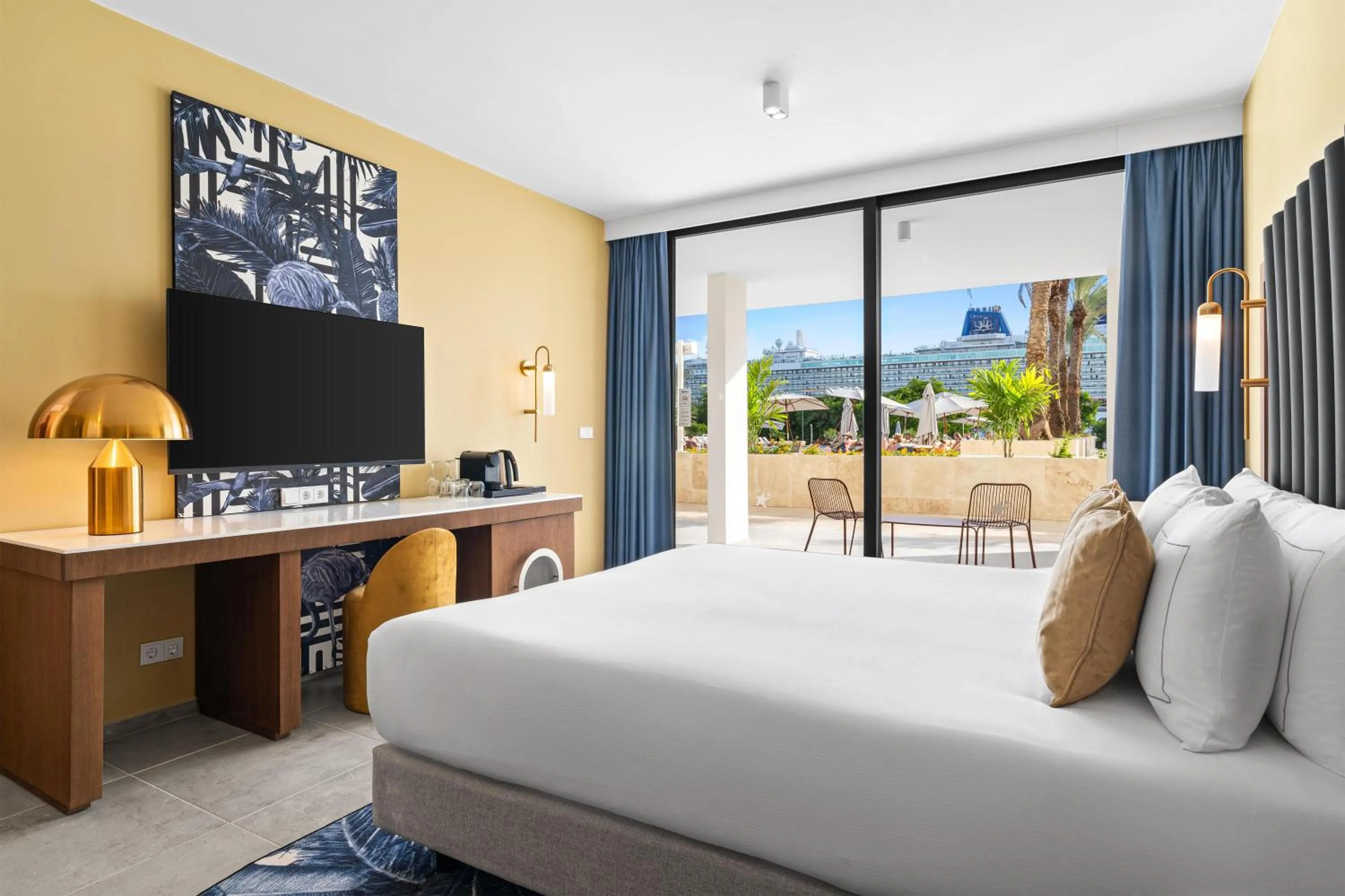 Bed in The Rif At Mangrove Beach Corendon Curacao All-Inclusive, Curio by Hilton