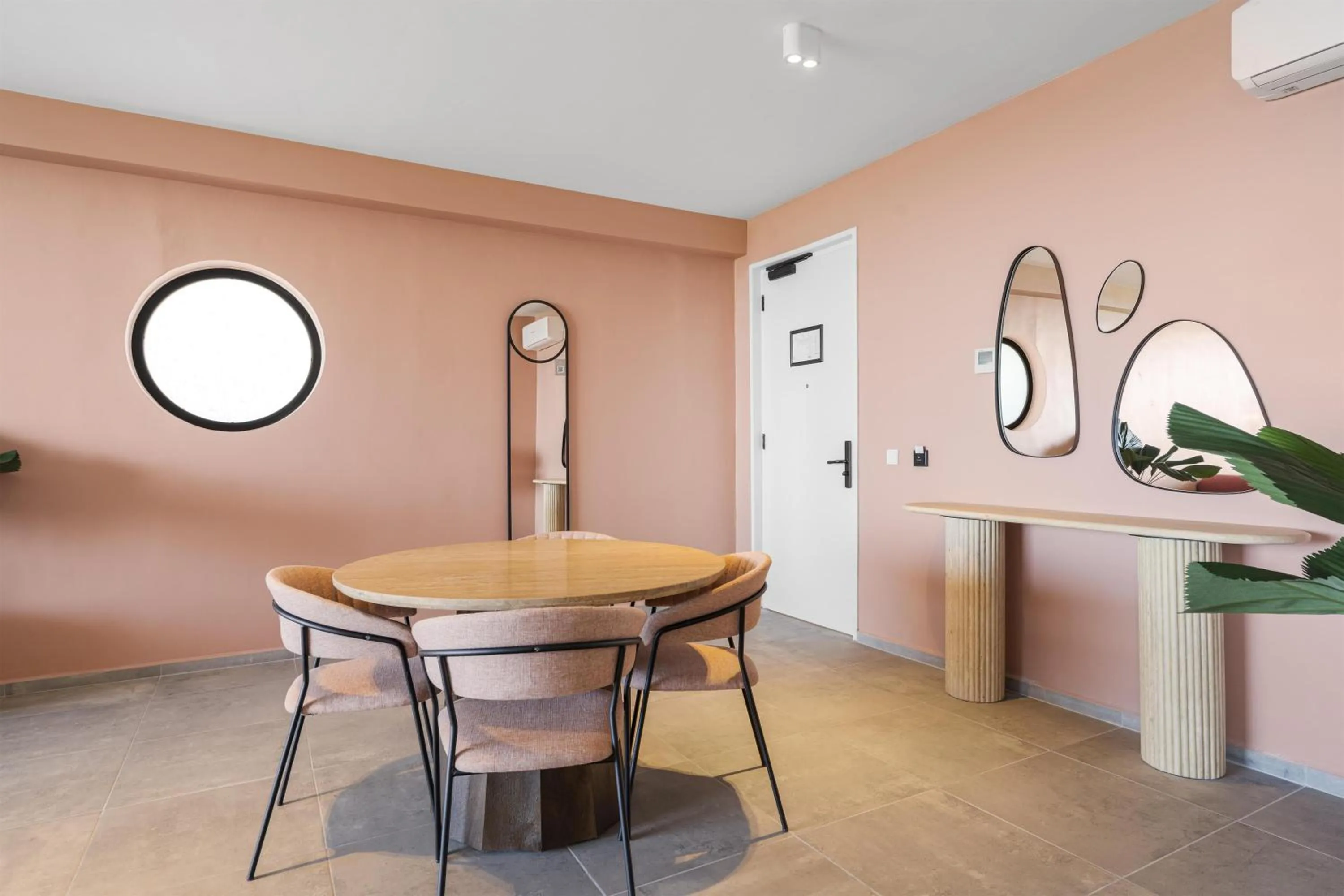 Living room in The Rif At Mangrove Beach Corendon Curacao All-Inclusive, Curio by Hilton