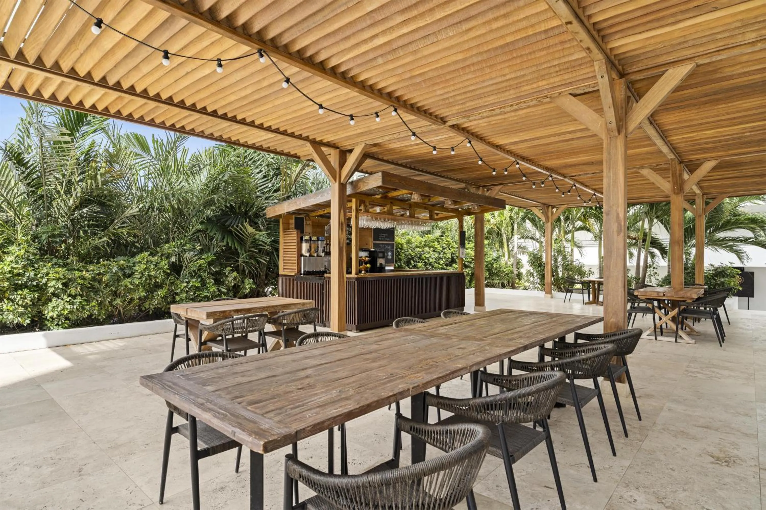 Restaurant/places to eat in The Rif At Mangrove Beach Corendon Curacao All-Inclusive, Curio by Hilton