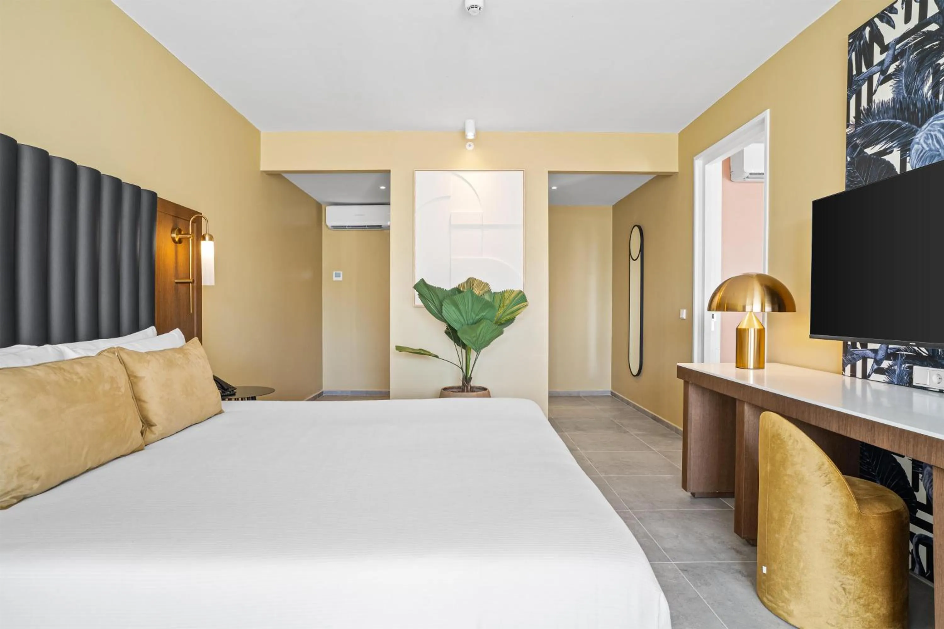 Bed in The Rif At Mangrove Beach Corendon Curacao All-Inclusive, Curio by Hilton