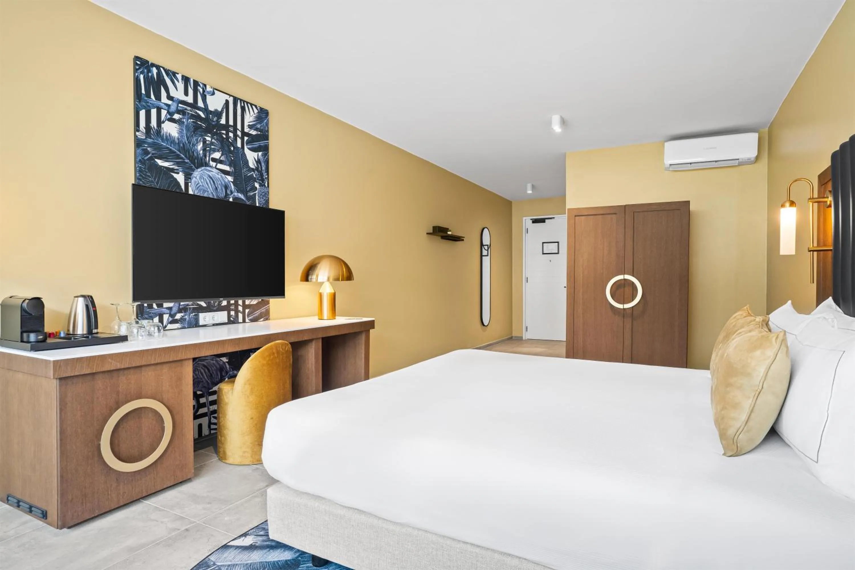 Bed in The Rif At Mangrove Beach Corendon Curacao All-Inclusive, Curio by Hilton