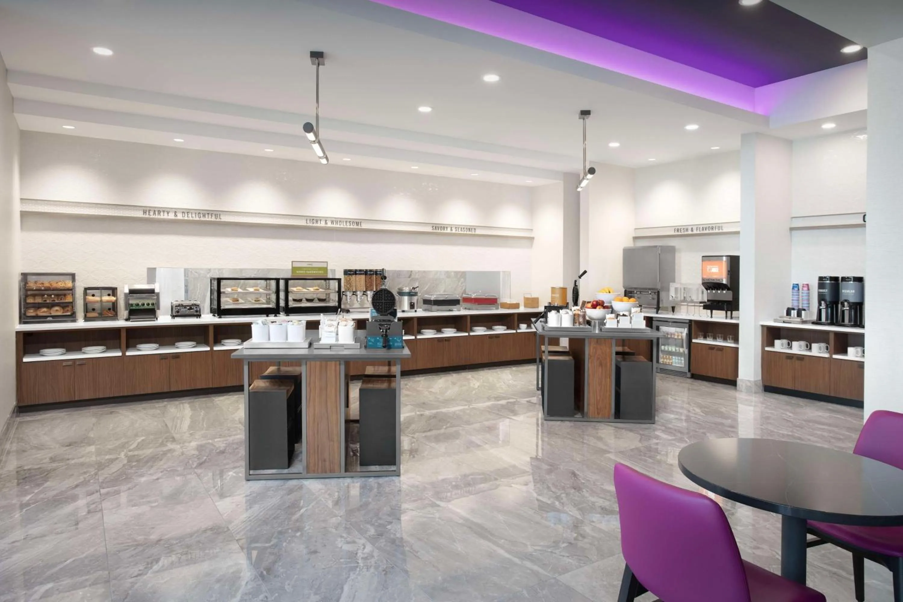 Breakfast in Home2 Suites By Hilton Huntsville Village Of Providence