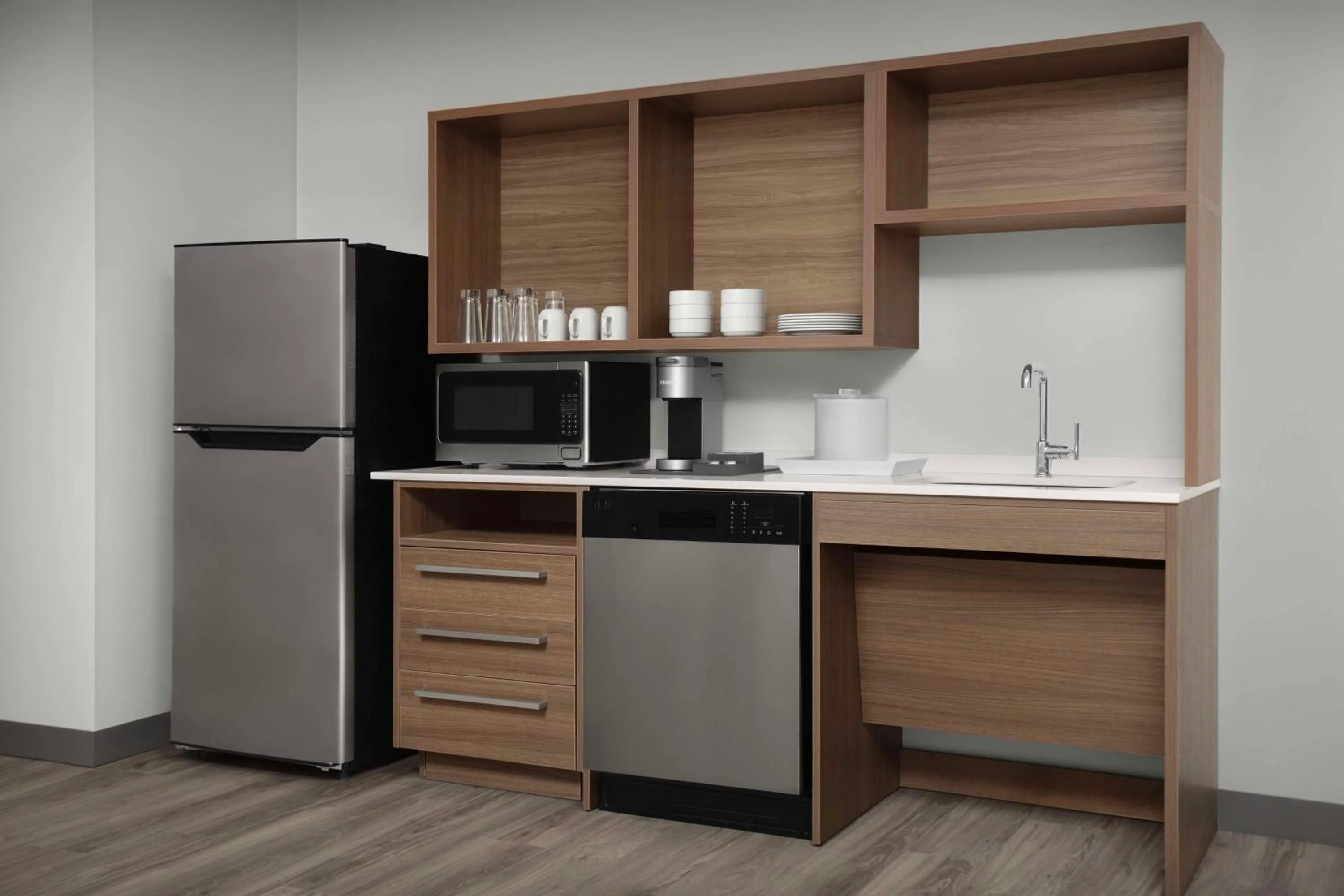 Kitchen or kitchenette in Home2 Suites By Hilton Huntsville Village Of Providence