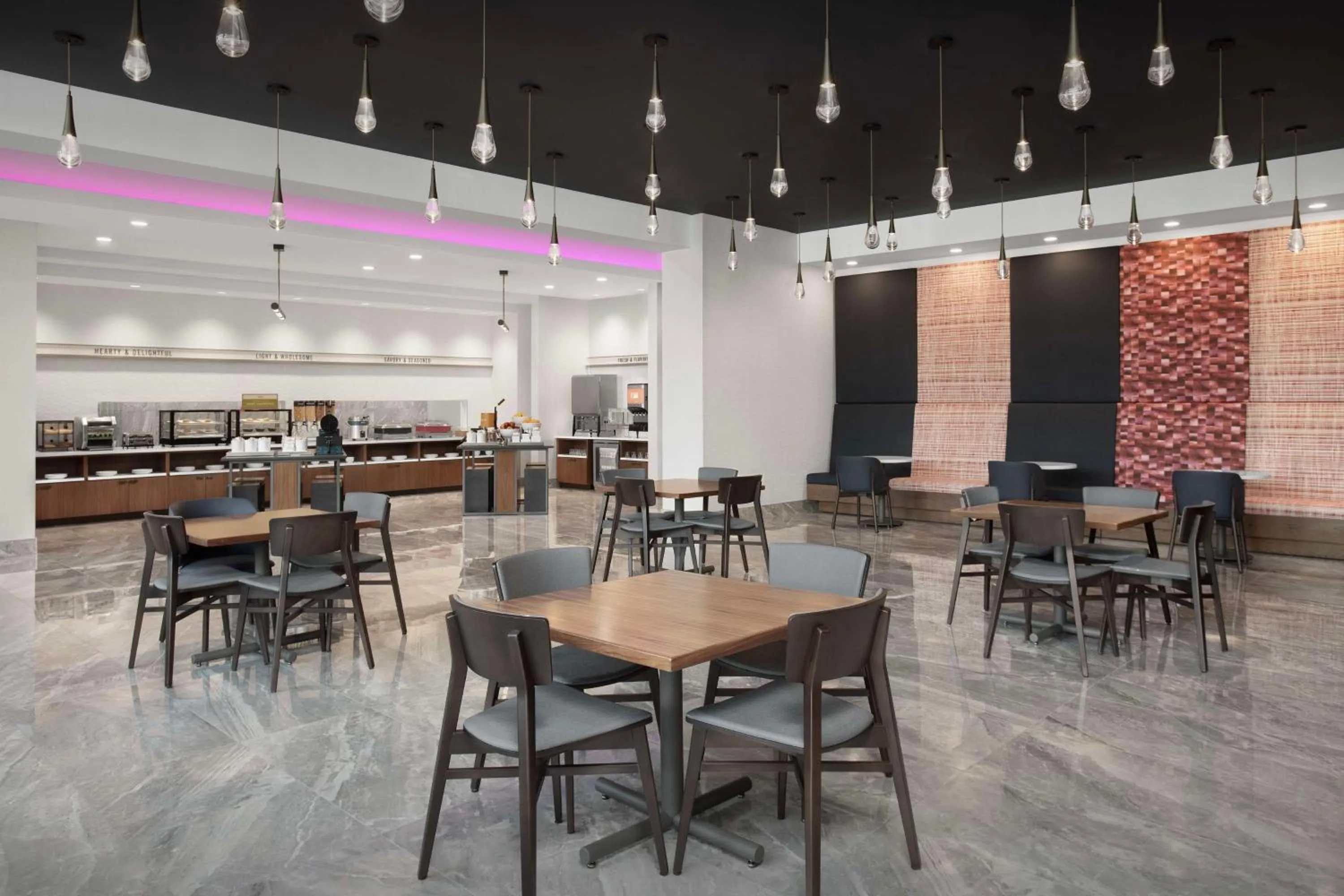 Breakfast in Home2 Suites By Hilton Huntsville Village Of Providence