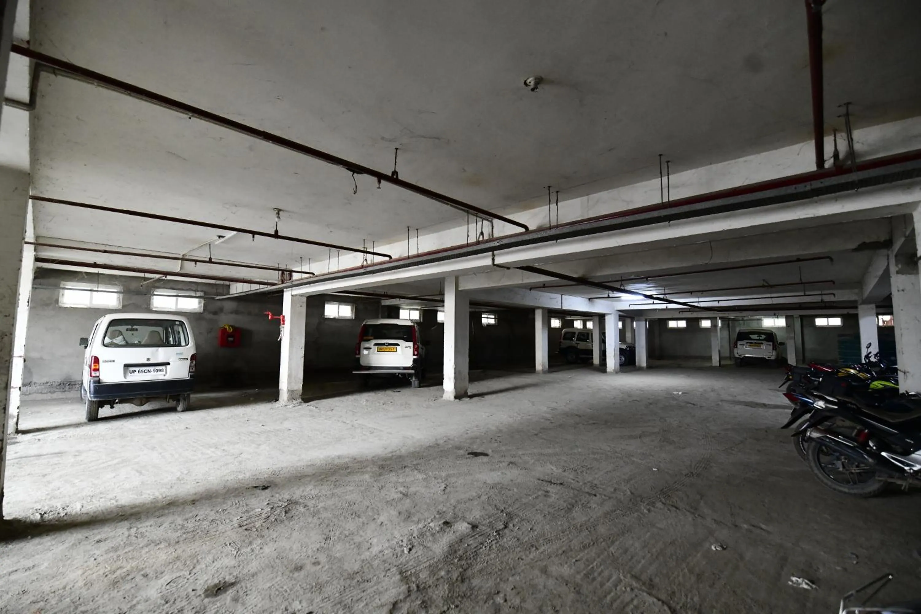 Parking in Hotel Jataka Inn