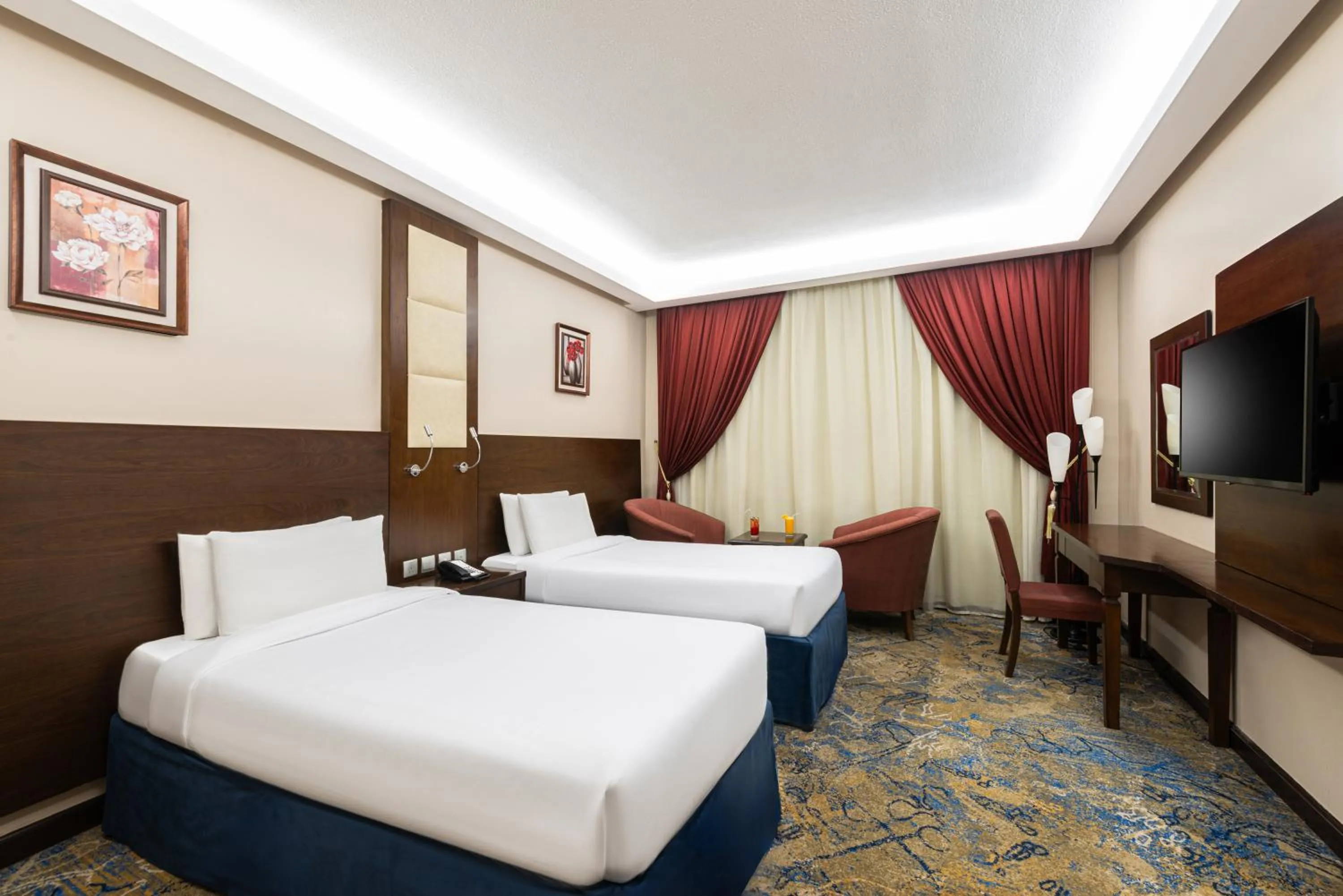 Bedroom, Bed in Razana Al Rawdha Hotel