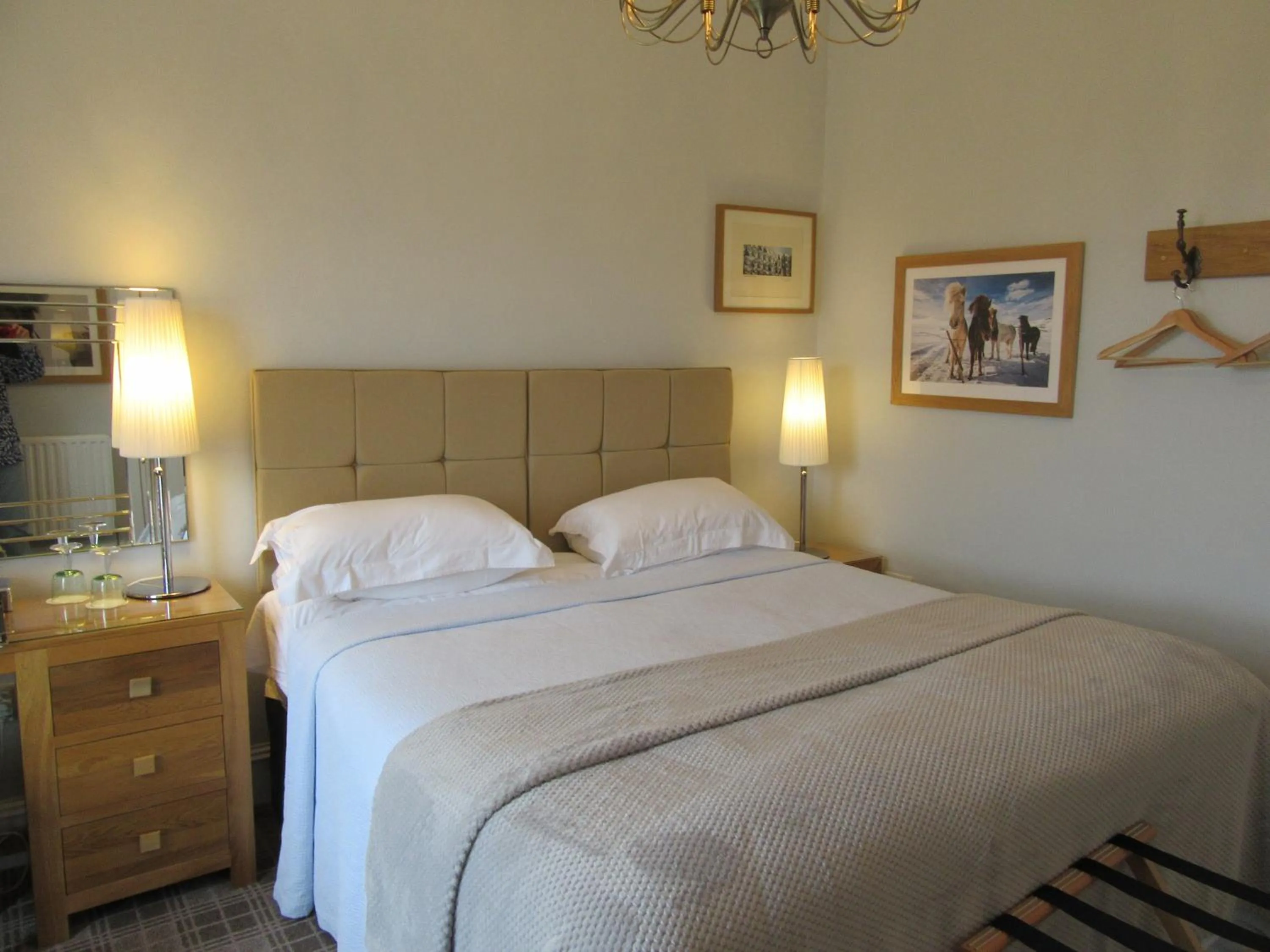 Bed in Middleton House Bed and Breakfast