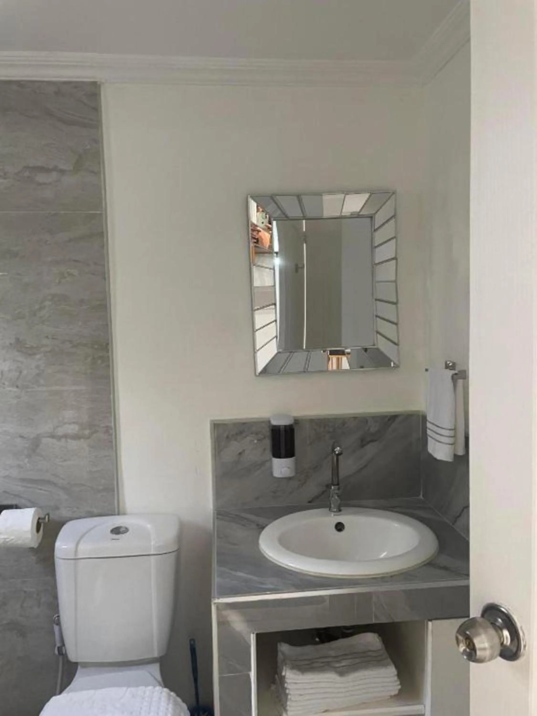 Bathroom in Lopez Beach Resort