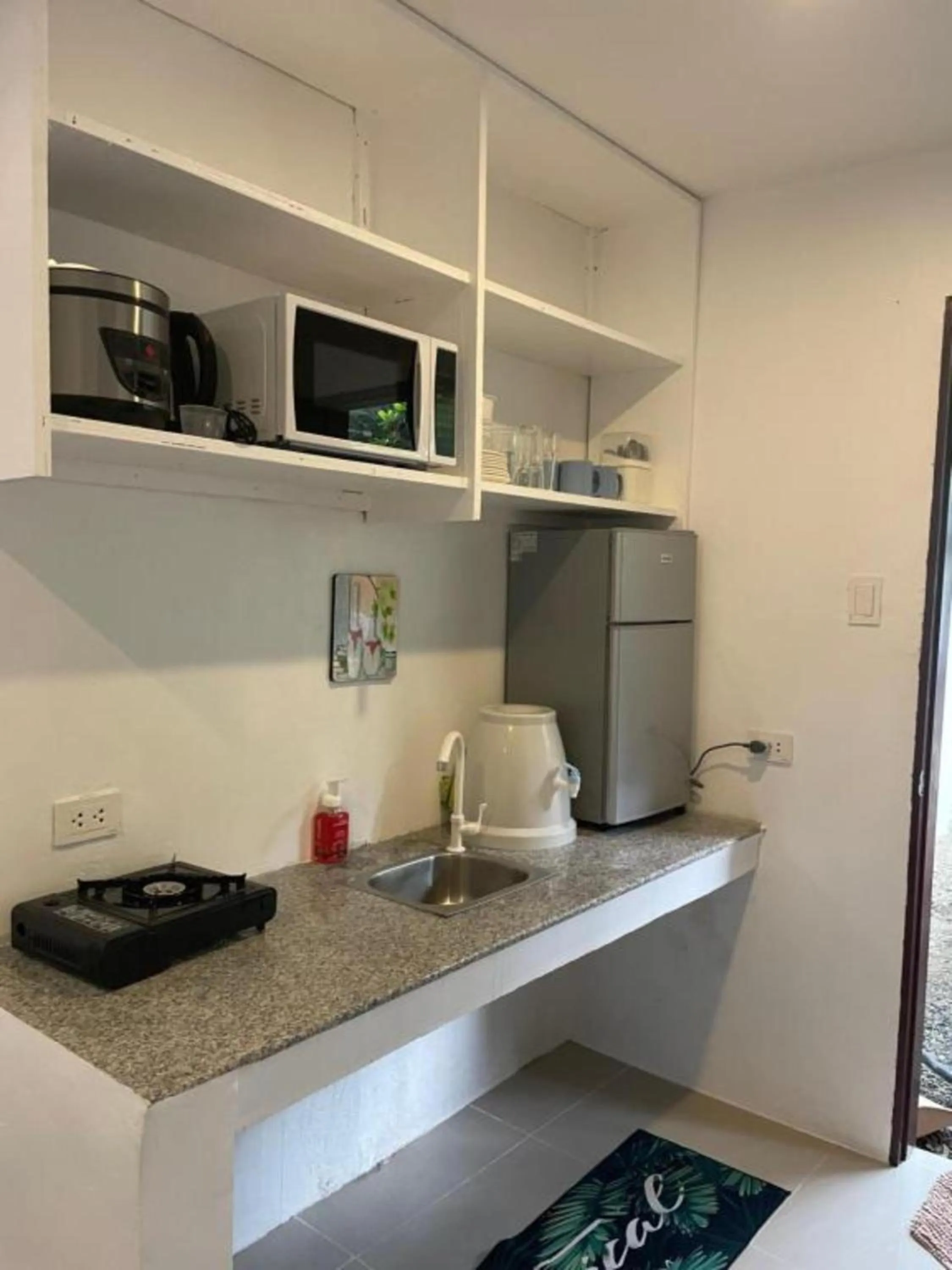 Kitchen or kitchenette in Lopez Beach Resort