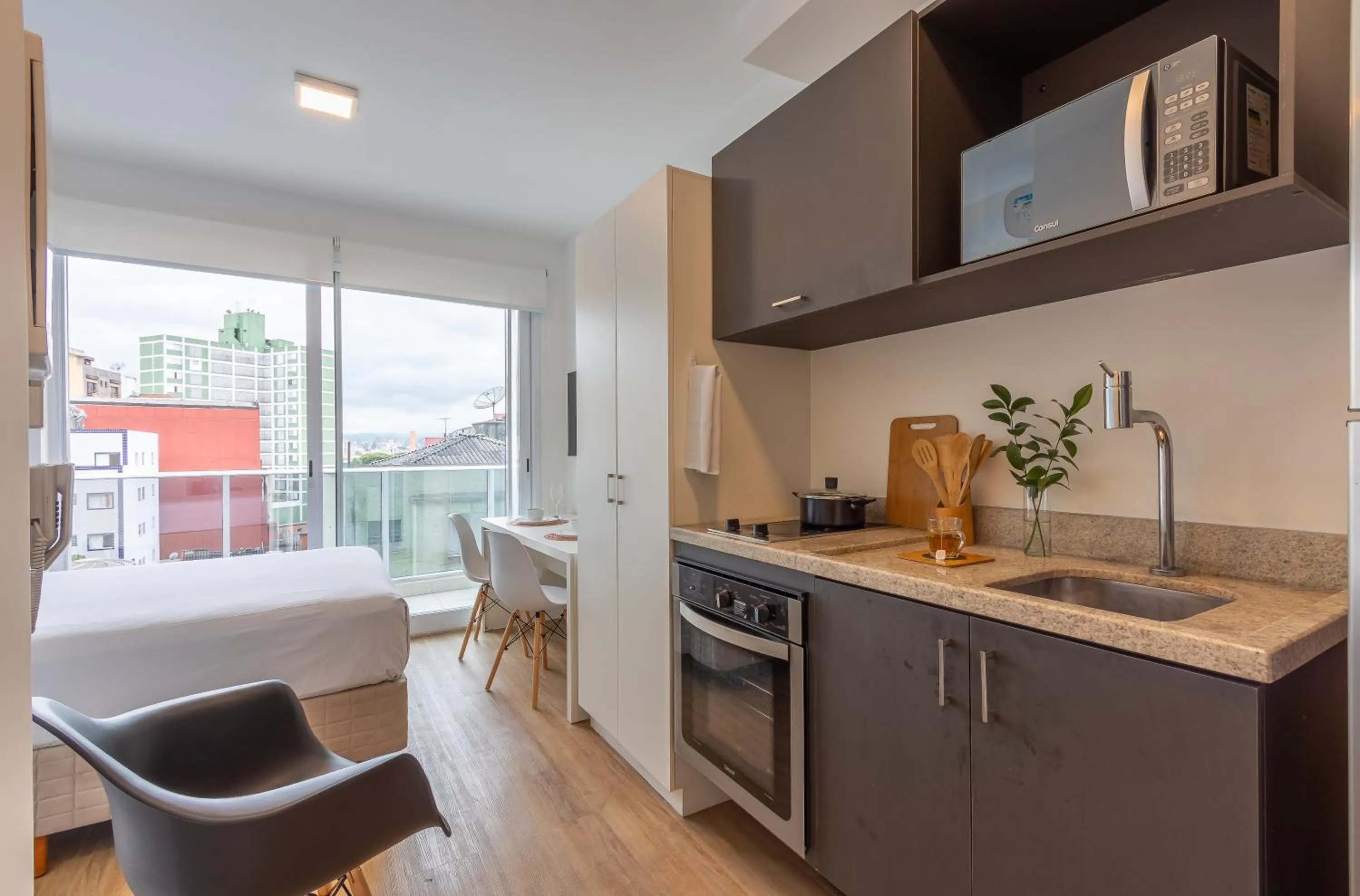 Coffee/tea facilities in Setin Downtown Praca da Sé by Viva - Prédio completo com piscina perto de estação de metrô no Centro de São Paulo