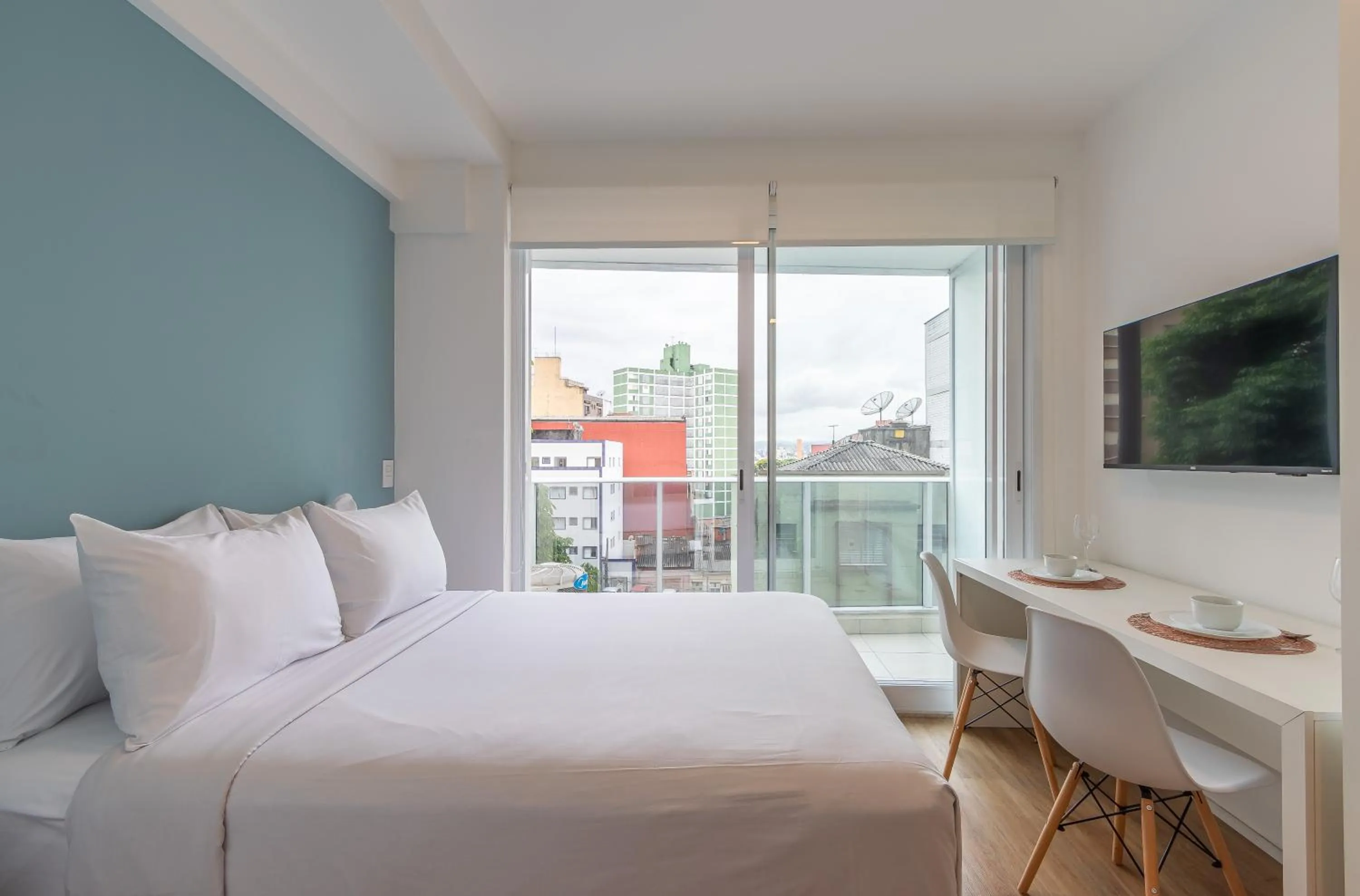 Bed in Setin Downtown Praca da Sé by Viva - Prédio completo com piscina perto de estação de metrô no Centro de São Paulo