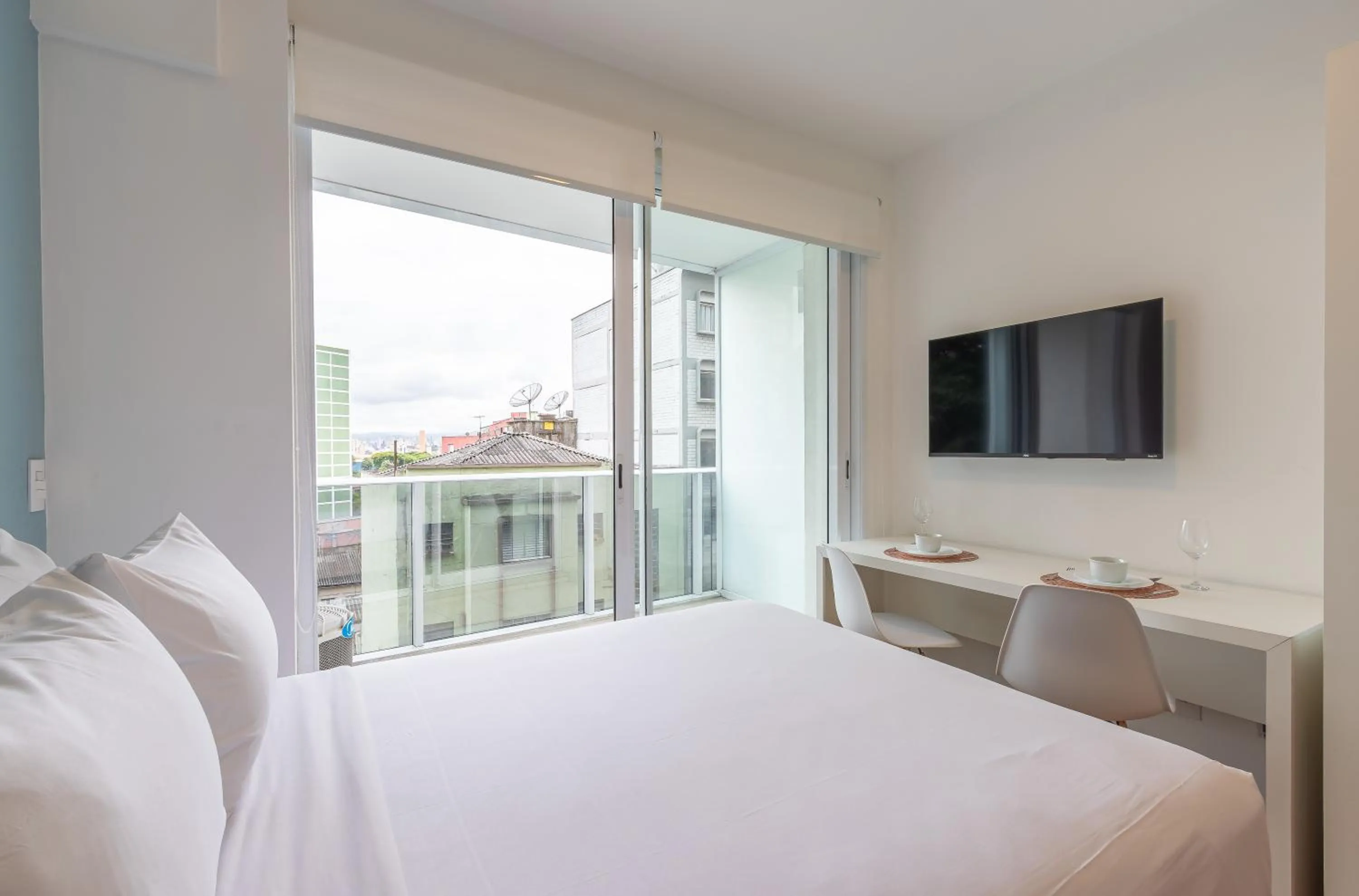 Bed in Setin Downtown Praca da Sé by Viva - Prédio completo com piscina perto de estação de metrô no Centro de São Paulo