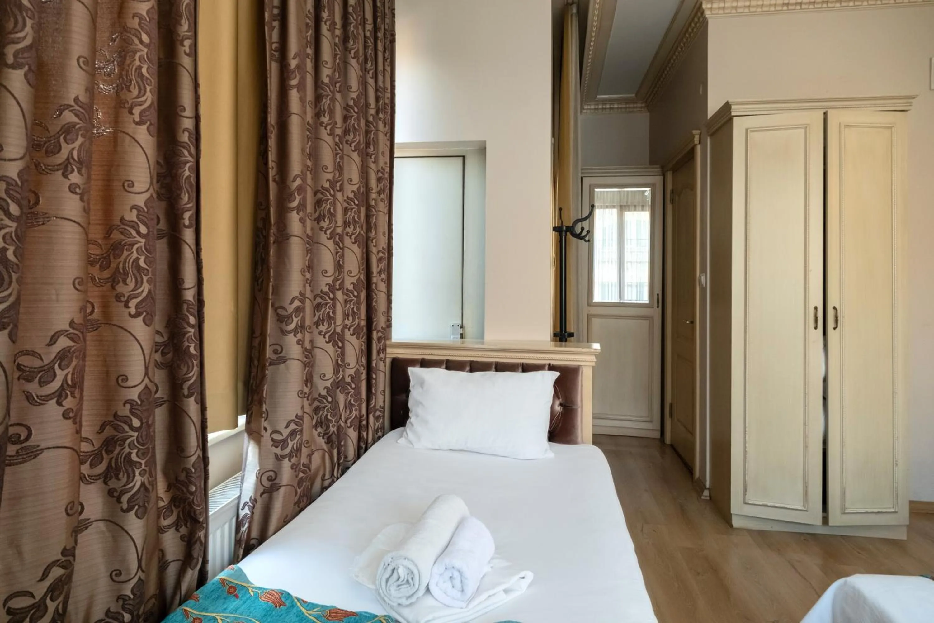 Bed in Felicity Hotel İstanbul