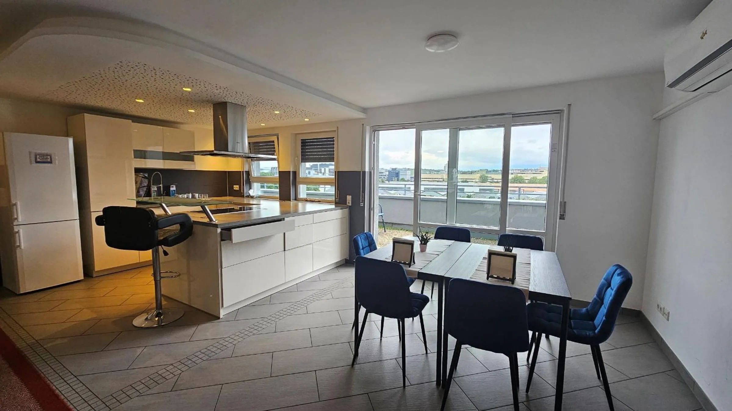 Kitchen or kitchenette in Elha Hotel