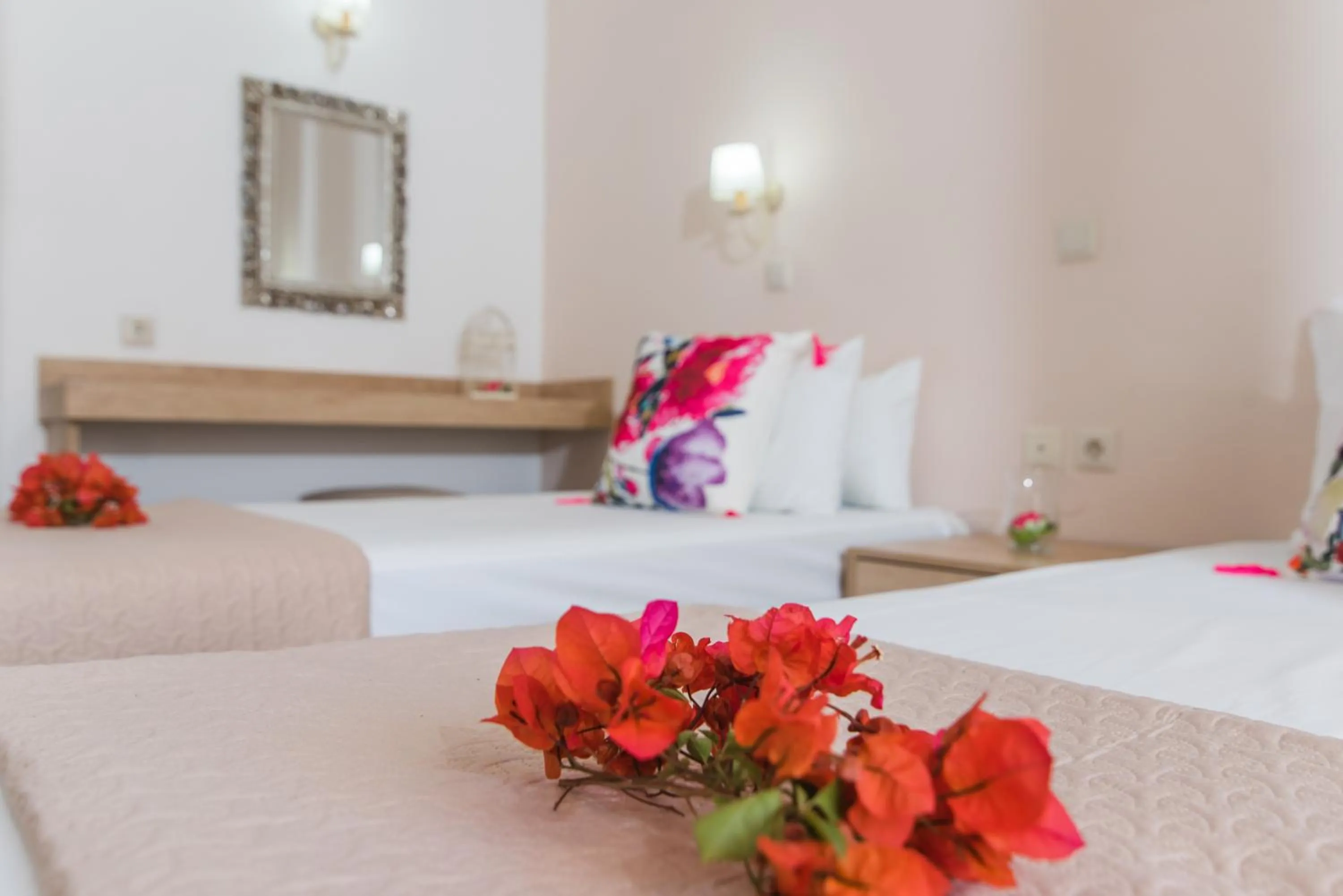 Bedroom, Bed in Emerald Hotel