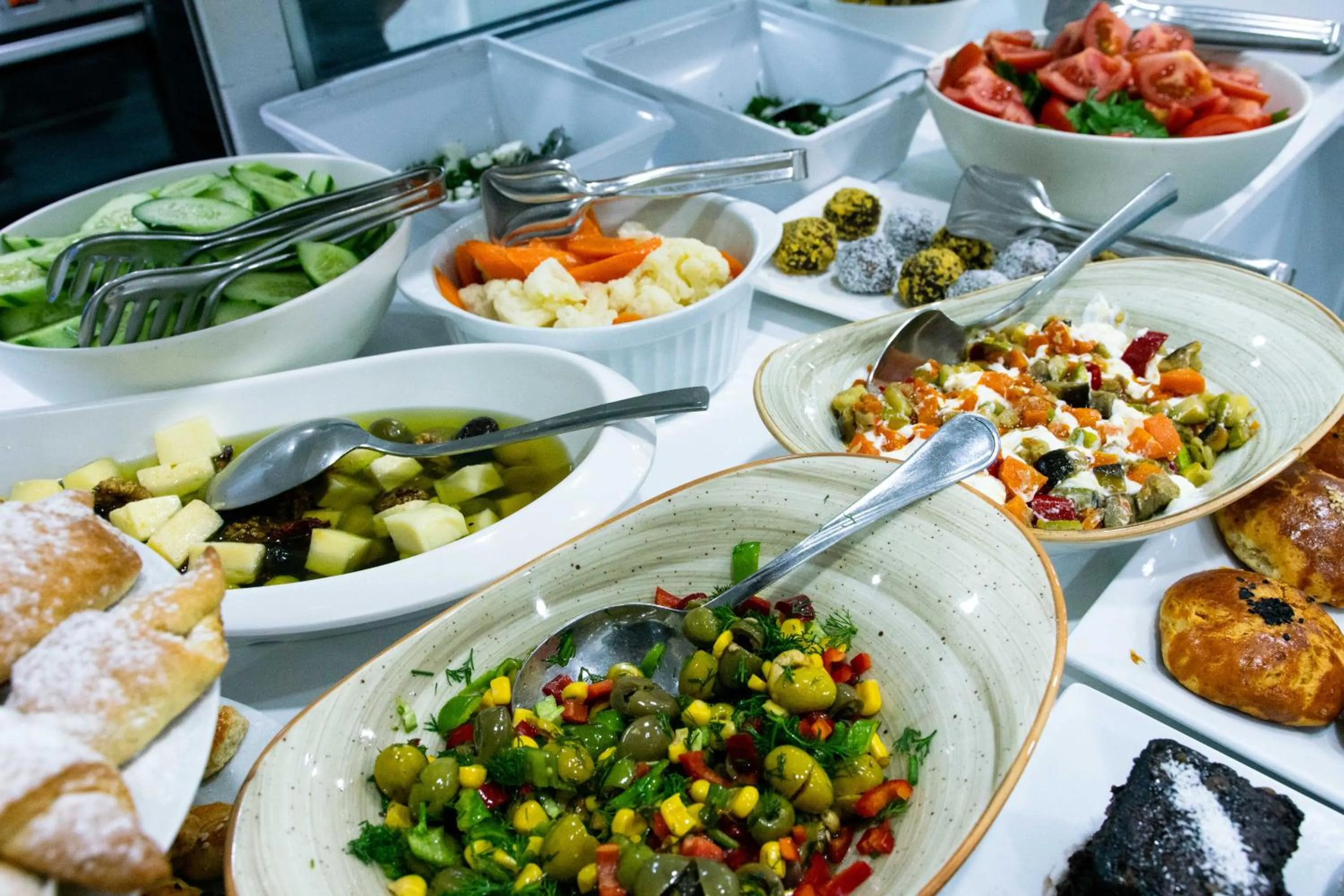 Buffet breakfast in Infinity City Hotel