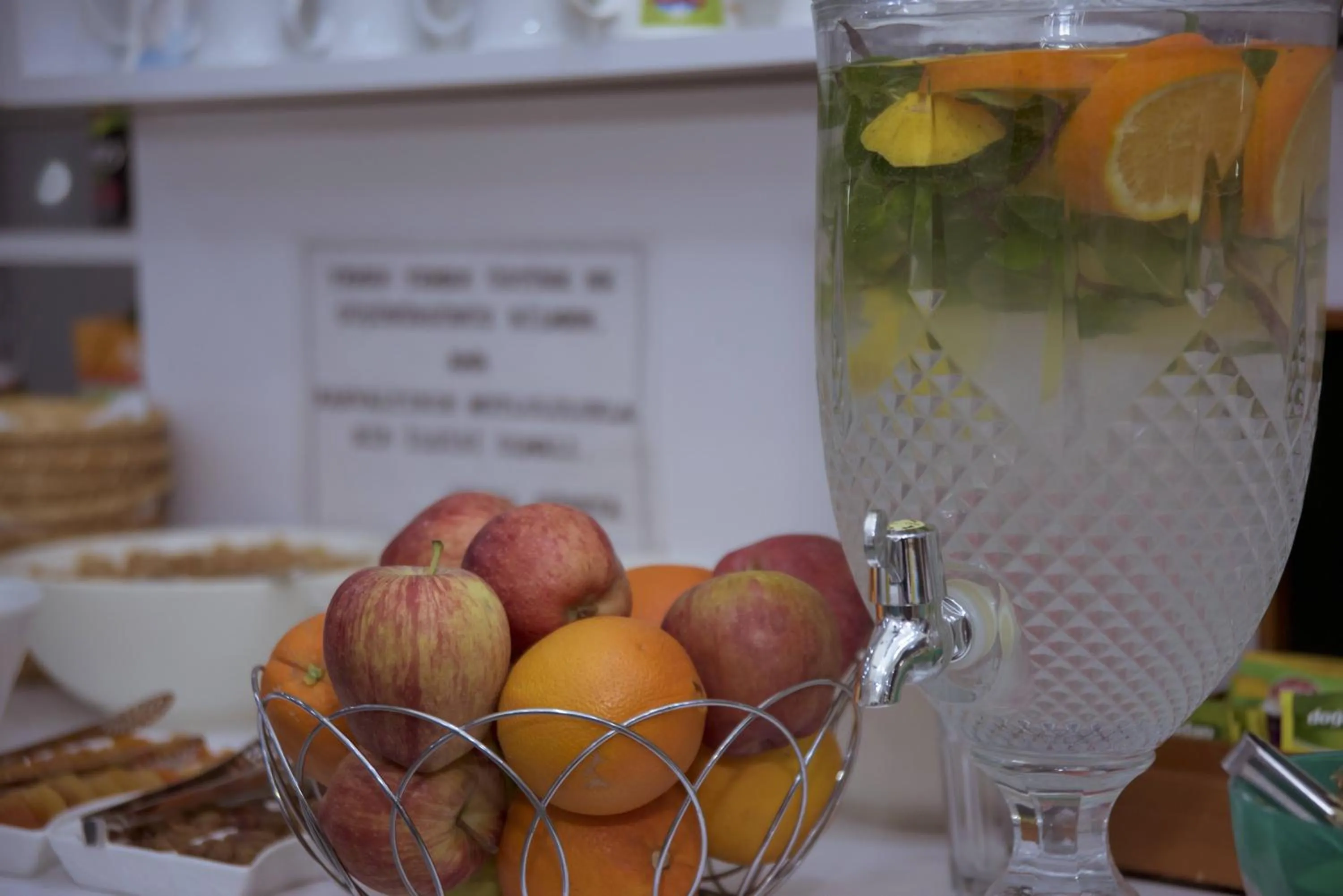 Food and drinks in Infinity City Hotel