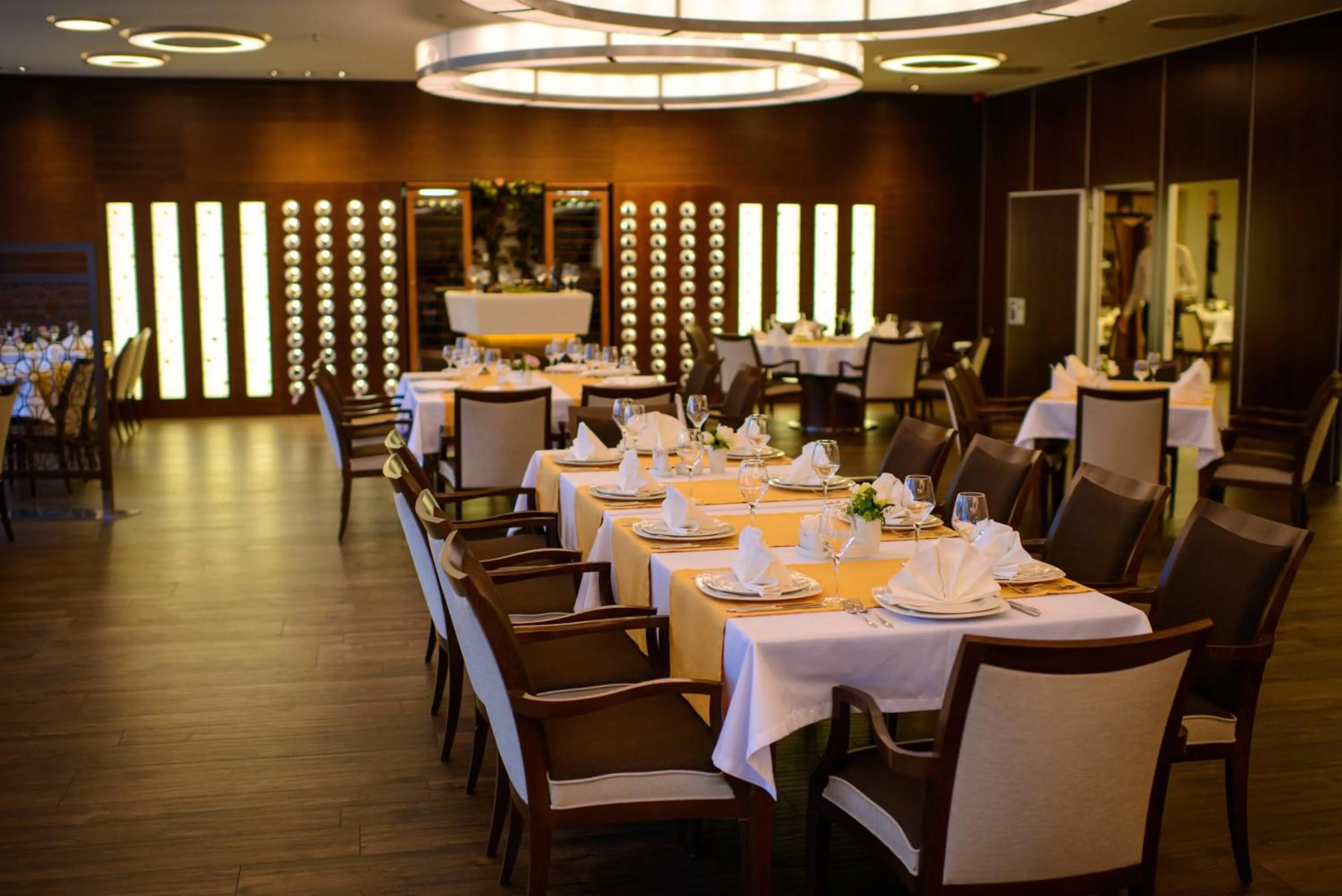 Restaurant/places to eat in Hotel Mepas