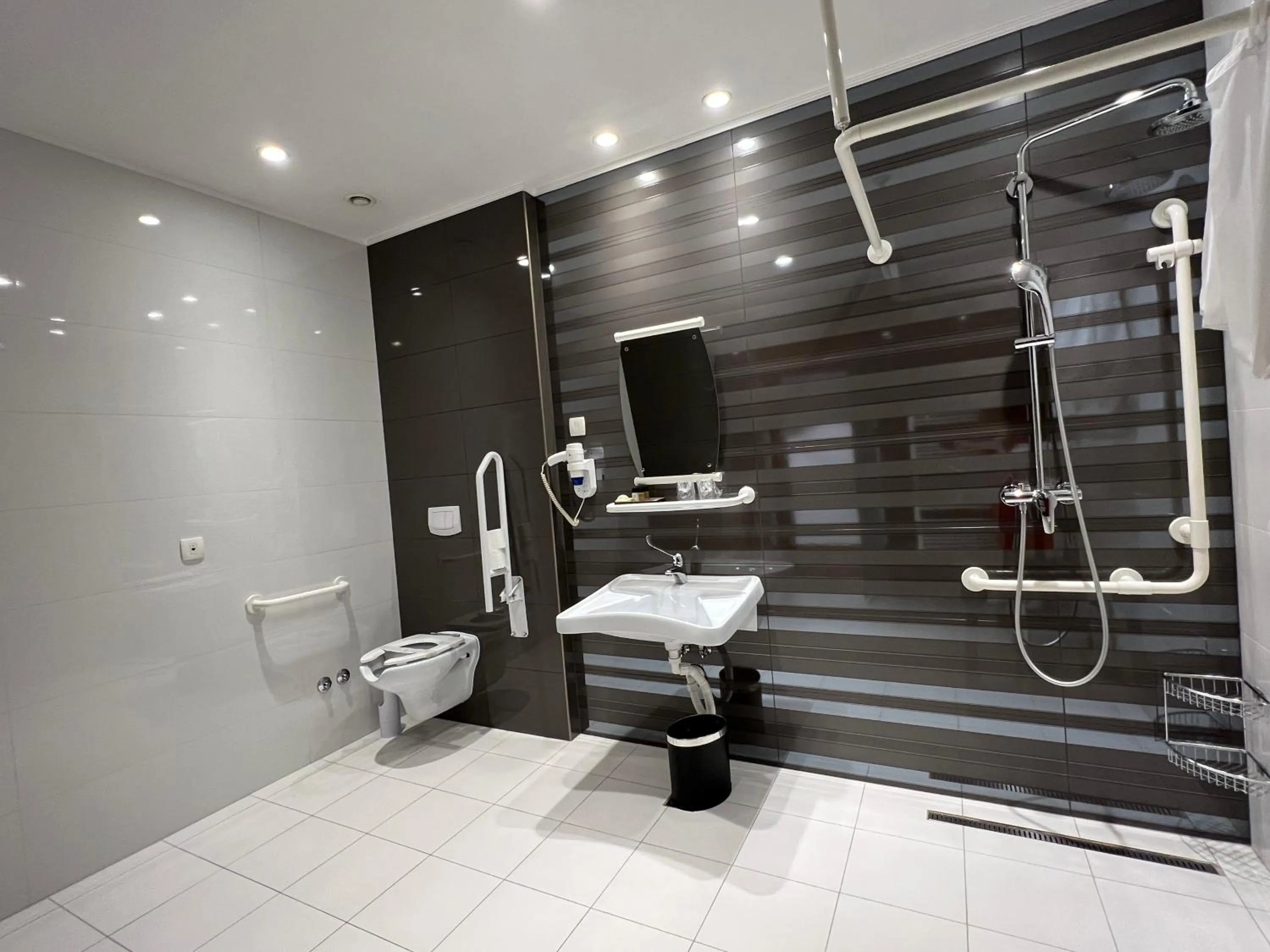 Bathroom in Hotel Mepas