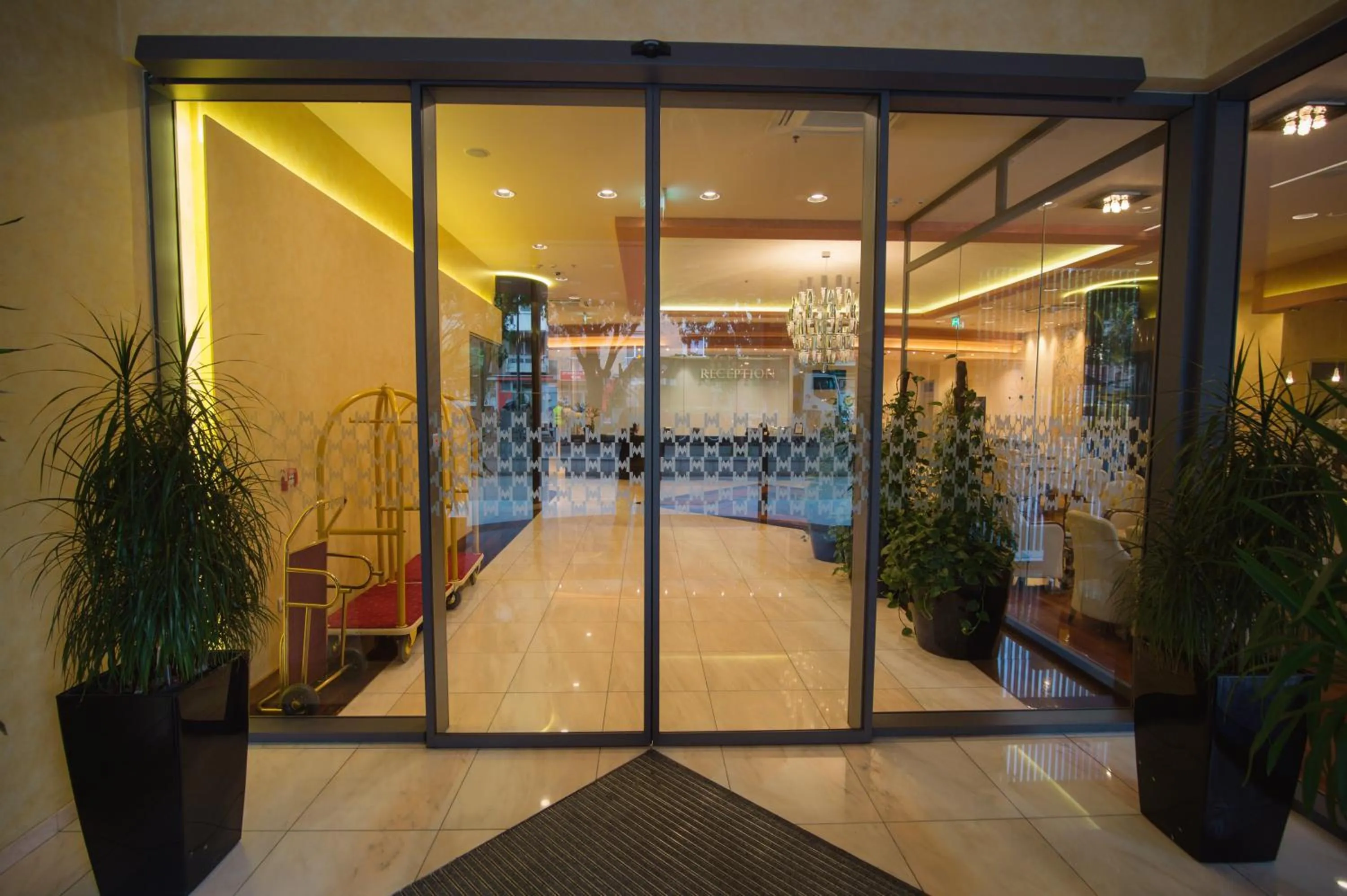Facade/entrance in Hotel Mepas