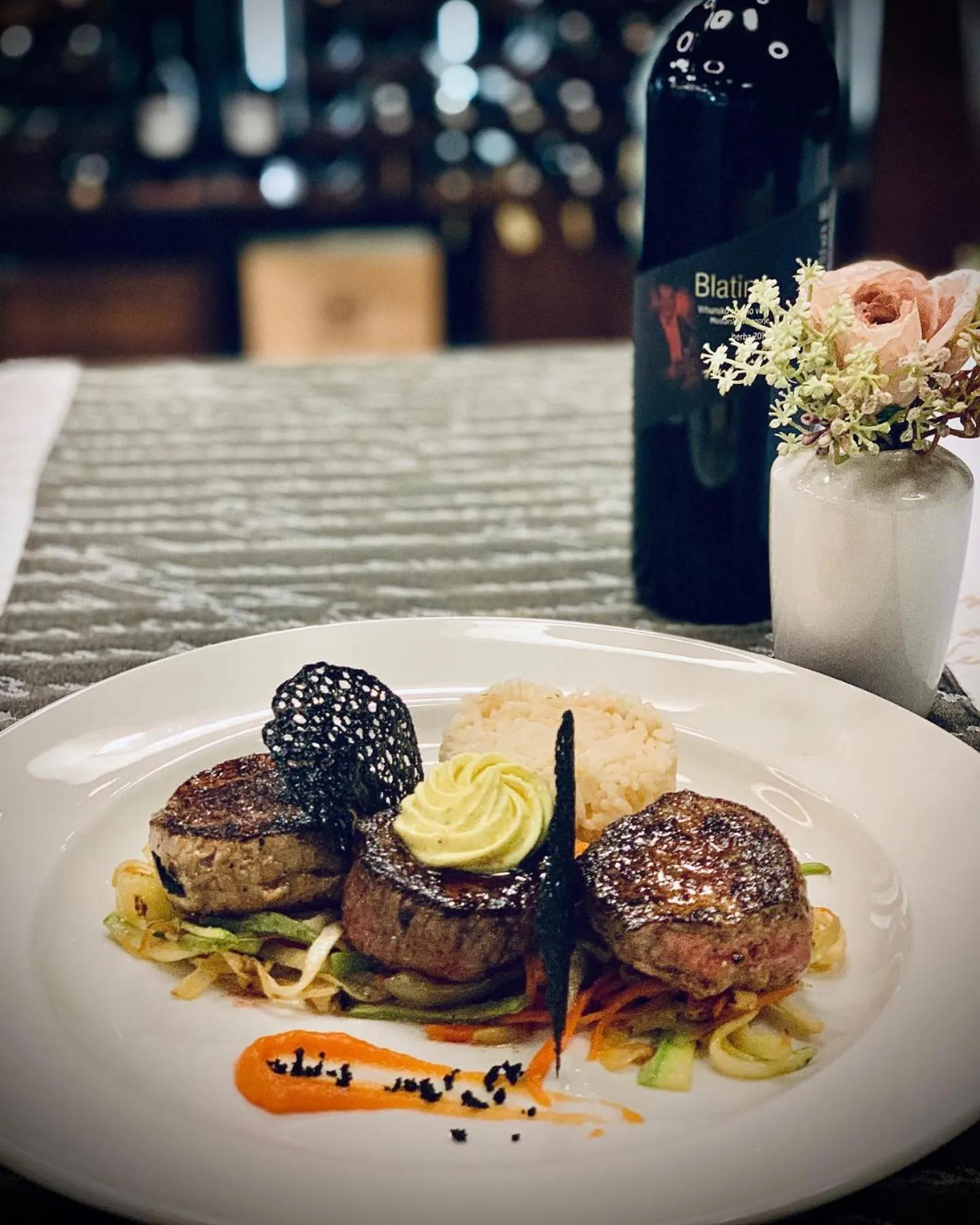 Restaurant/places to eat in Hotel Mepas