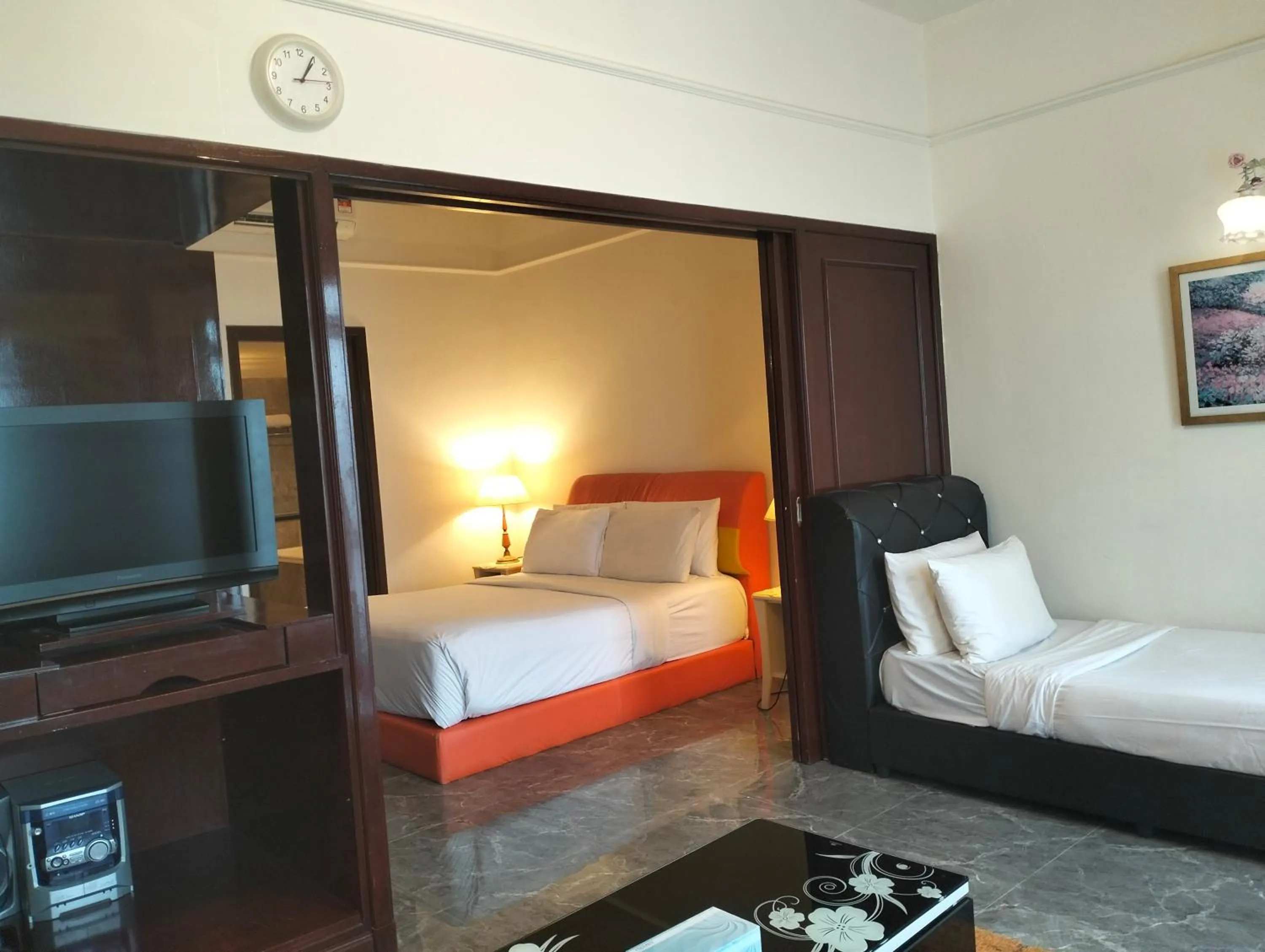 Bed in Times Square Kuala Lumpur By Service Suite