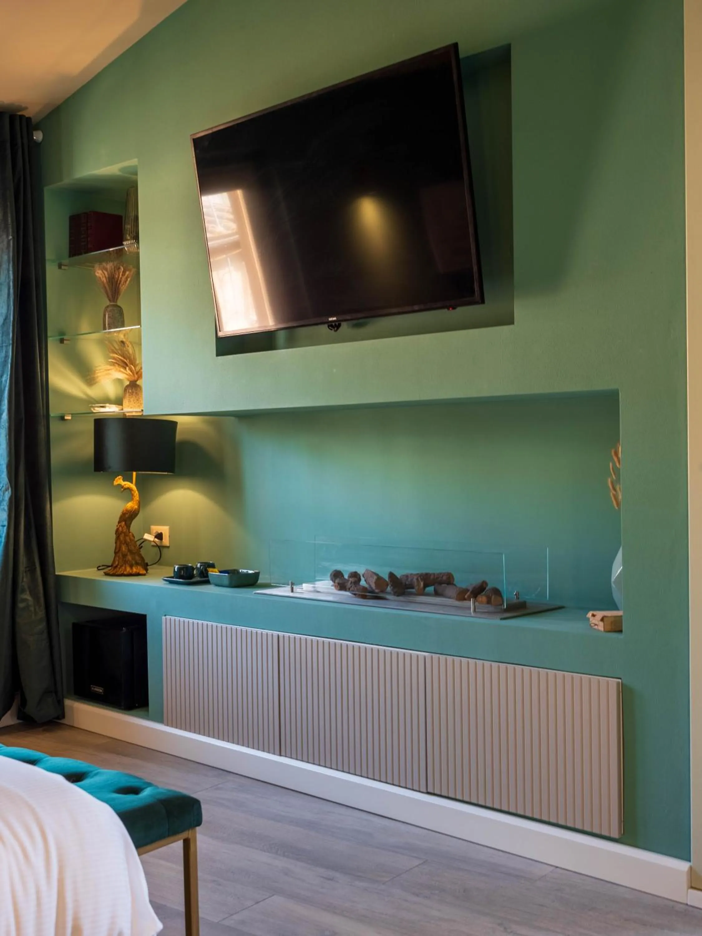 Blossoms of Siena, Adults Only