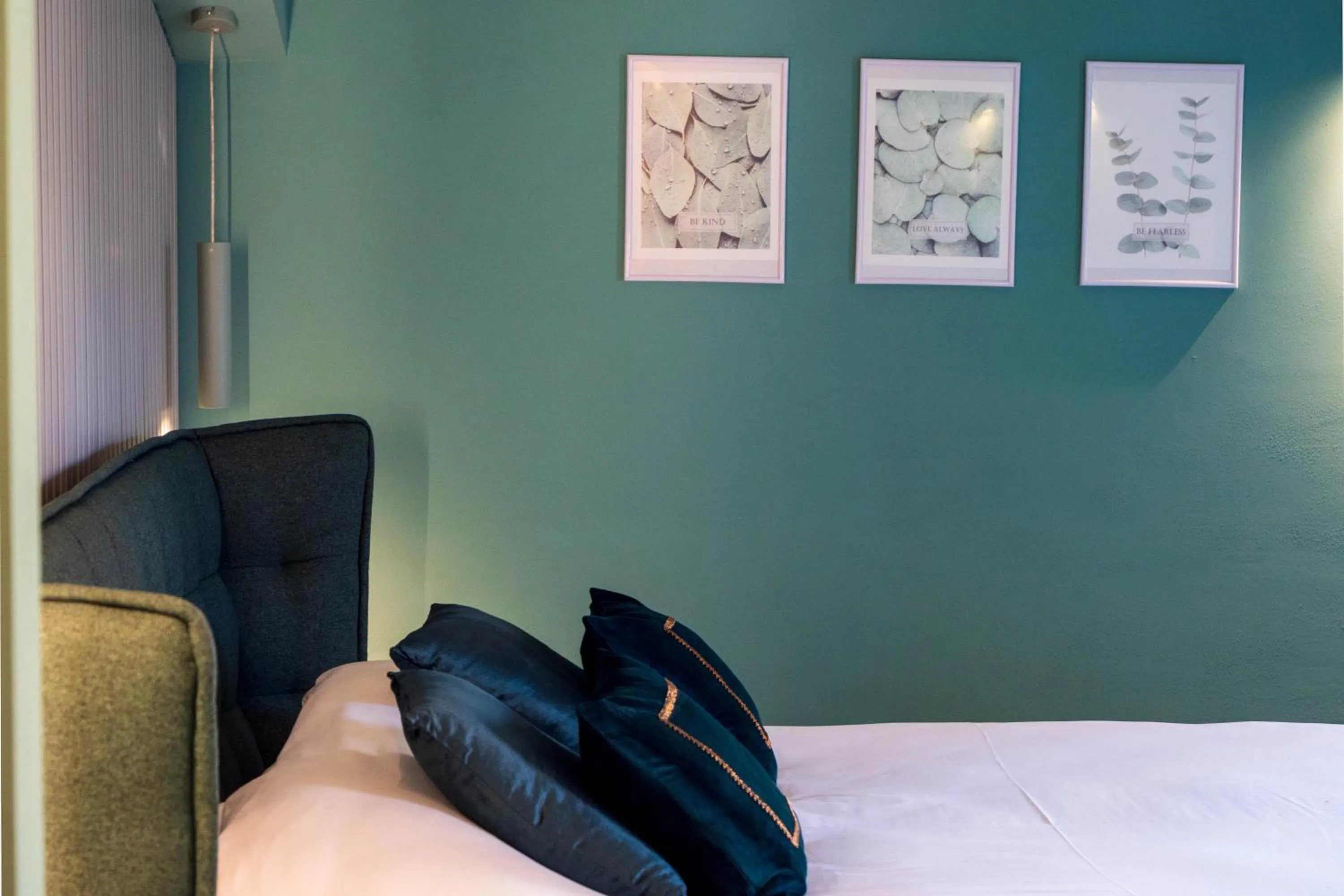 Bed in Blossoms of Siena, Adults Only