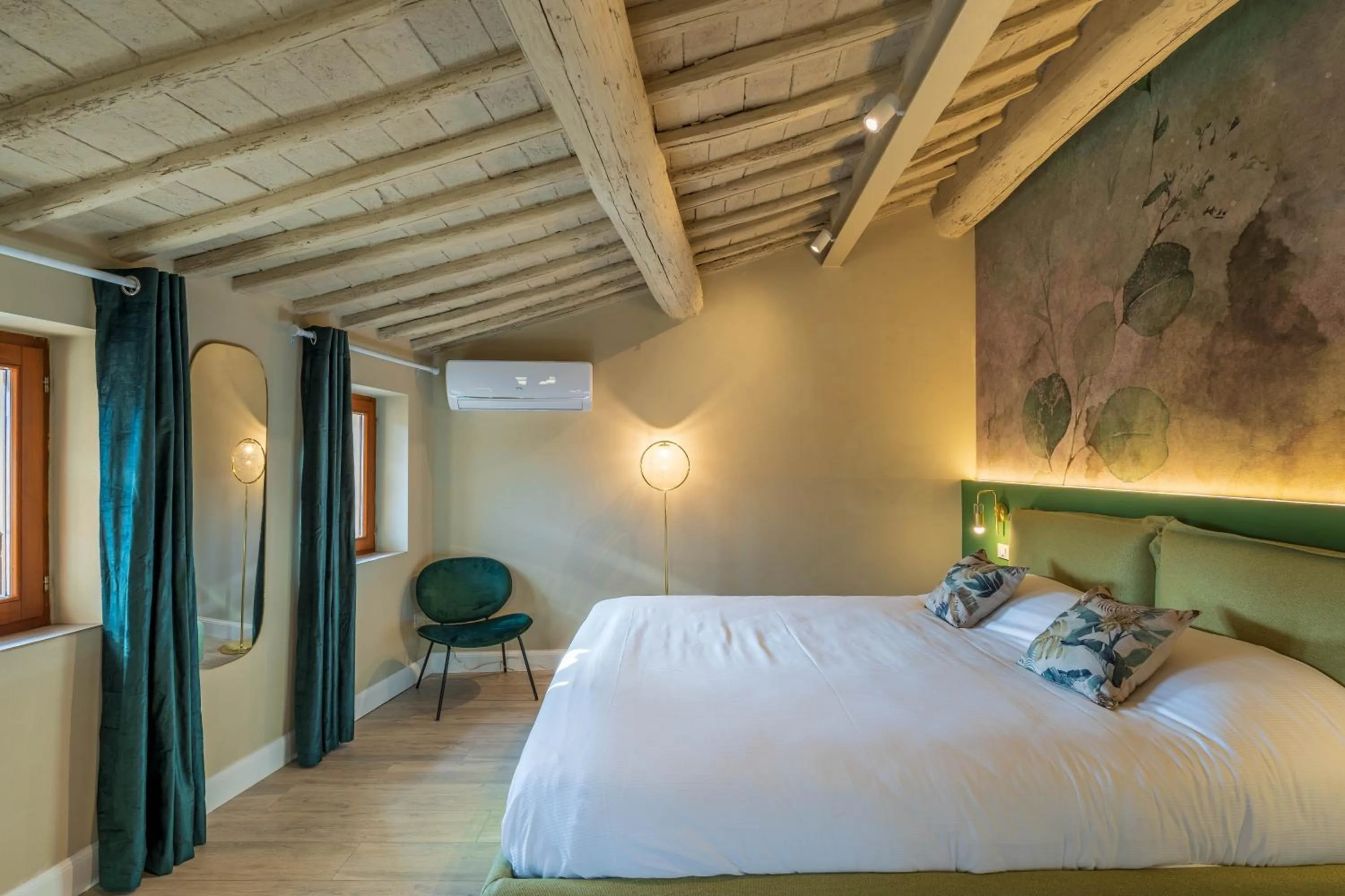 Bed in Blossoms of Siena, Adults Only