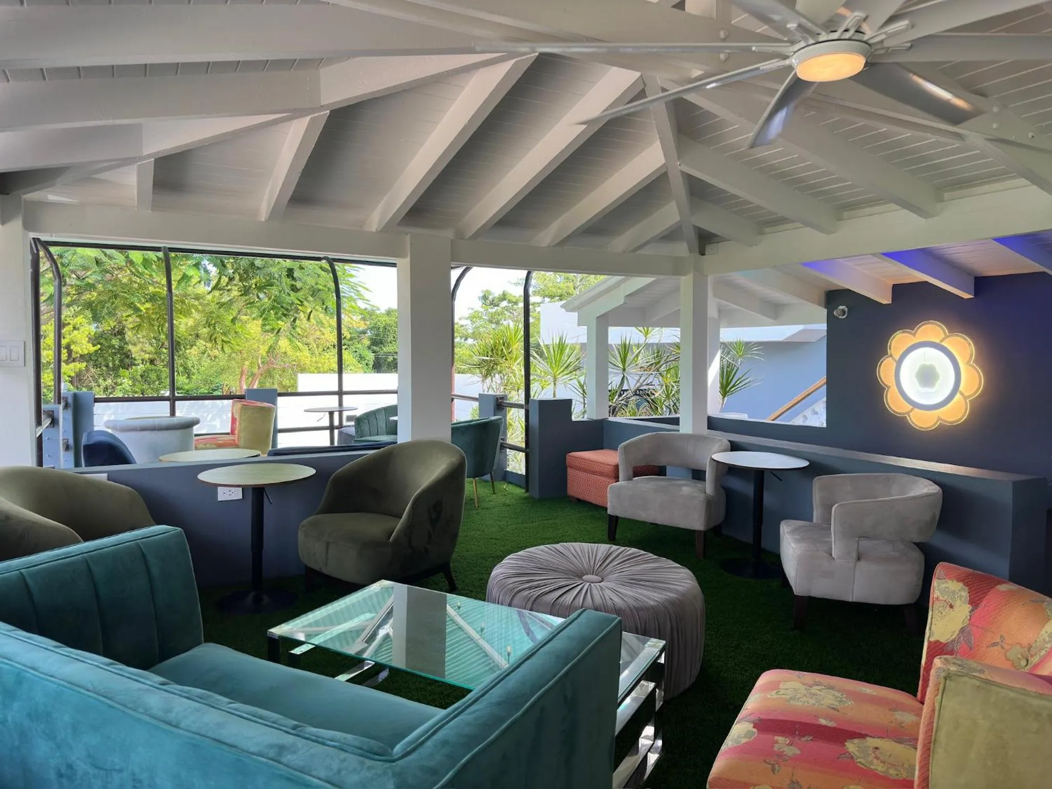 Lobby or reception in Old Crow Hotel and Suites