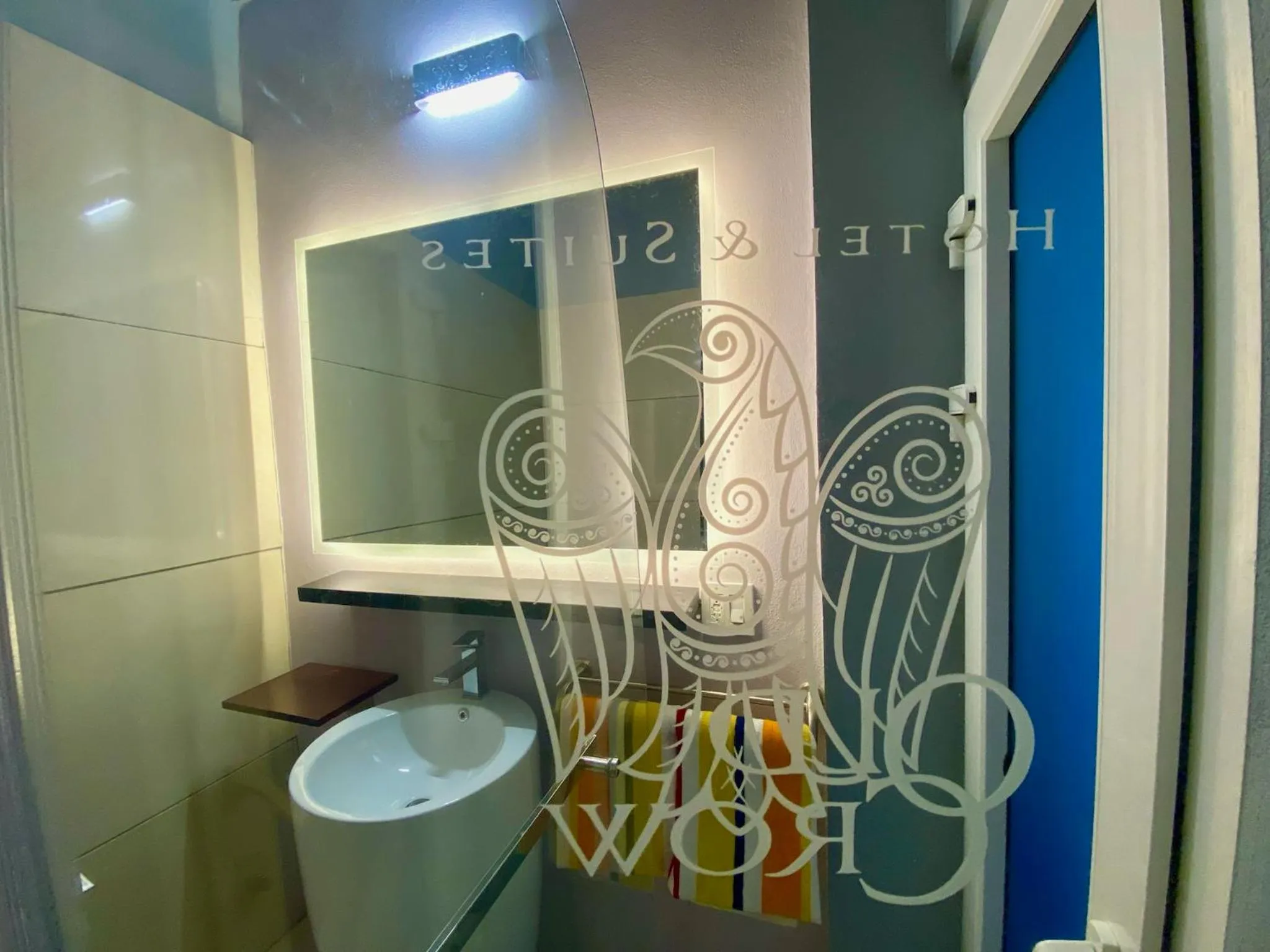 Old Crow Hotel and Suites