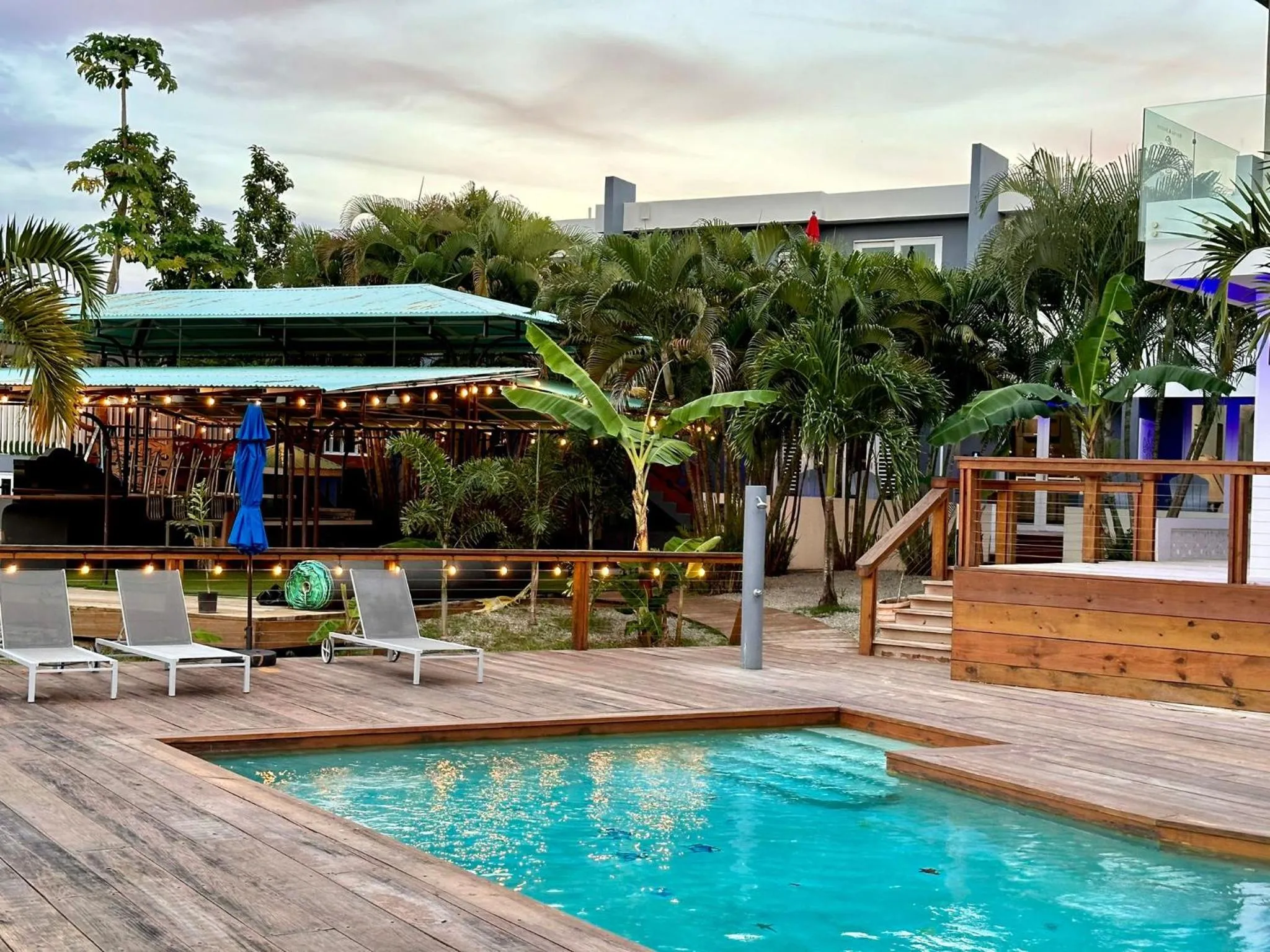 Swimming pool in Old Crow Hotel and Suites