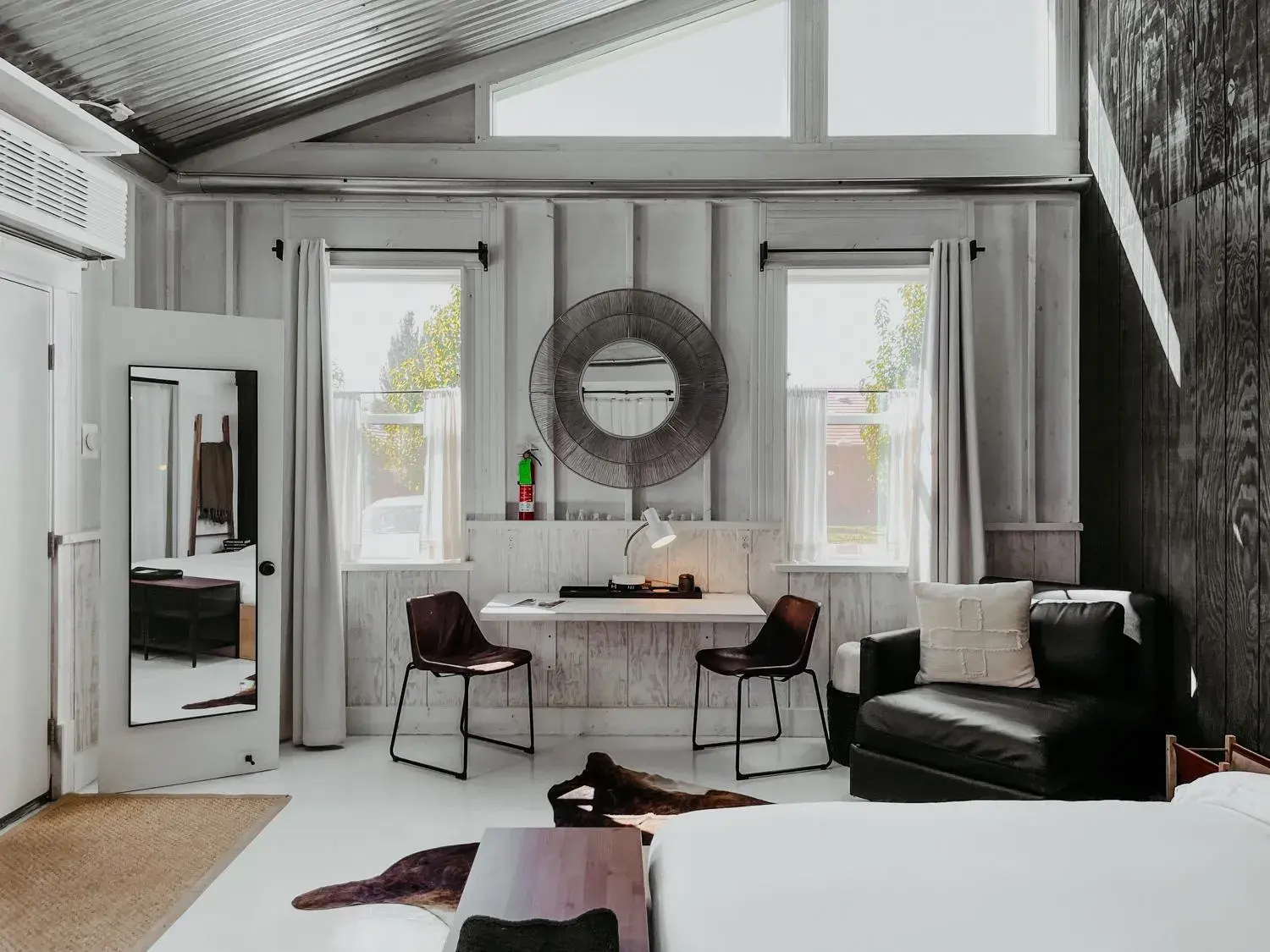 Deluxe King Studio in Inn Santa Clara Deluxe King Studio in Inn Santa Clara