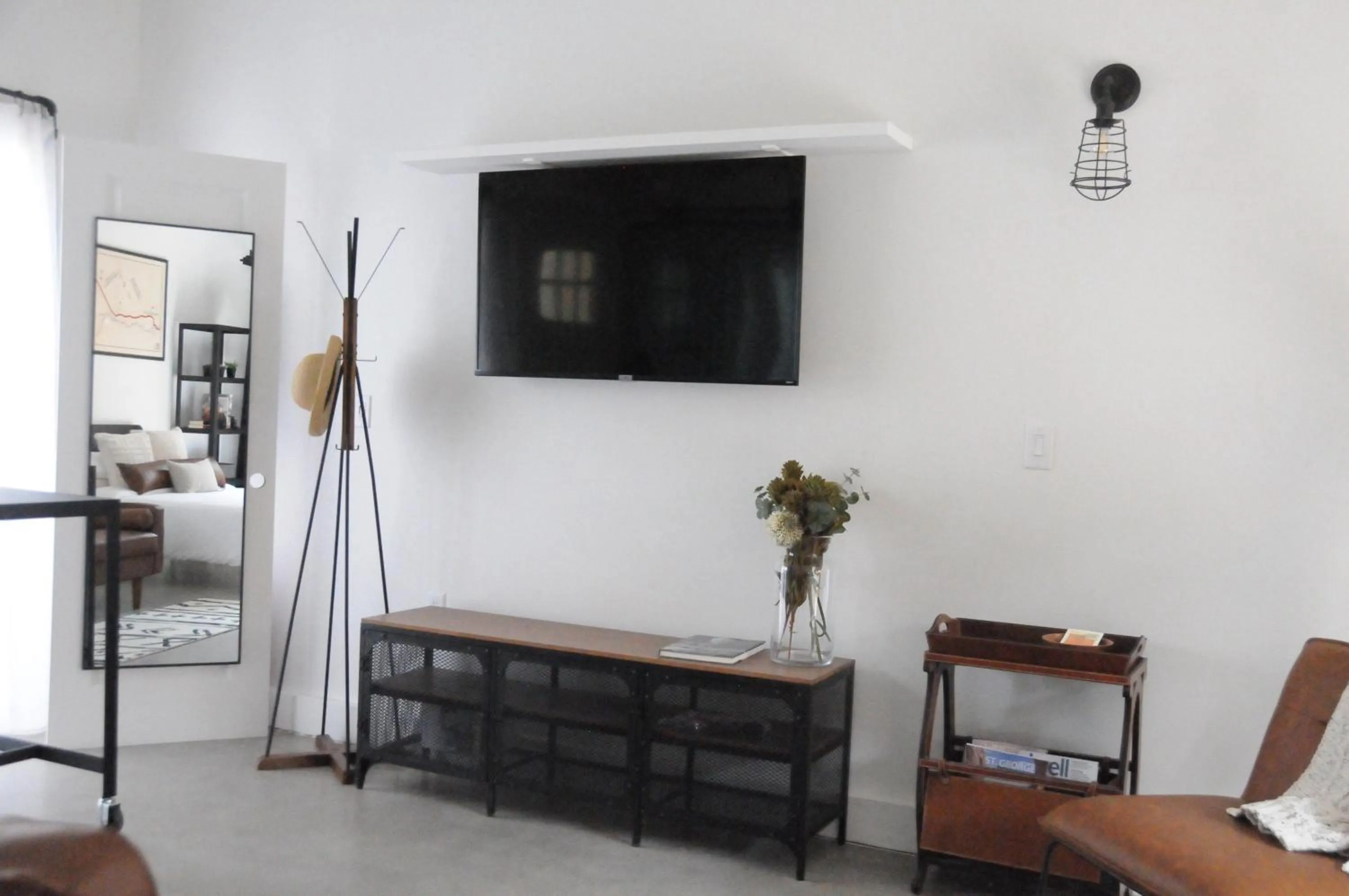 TV and multimedia in Inn Santa Clara