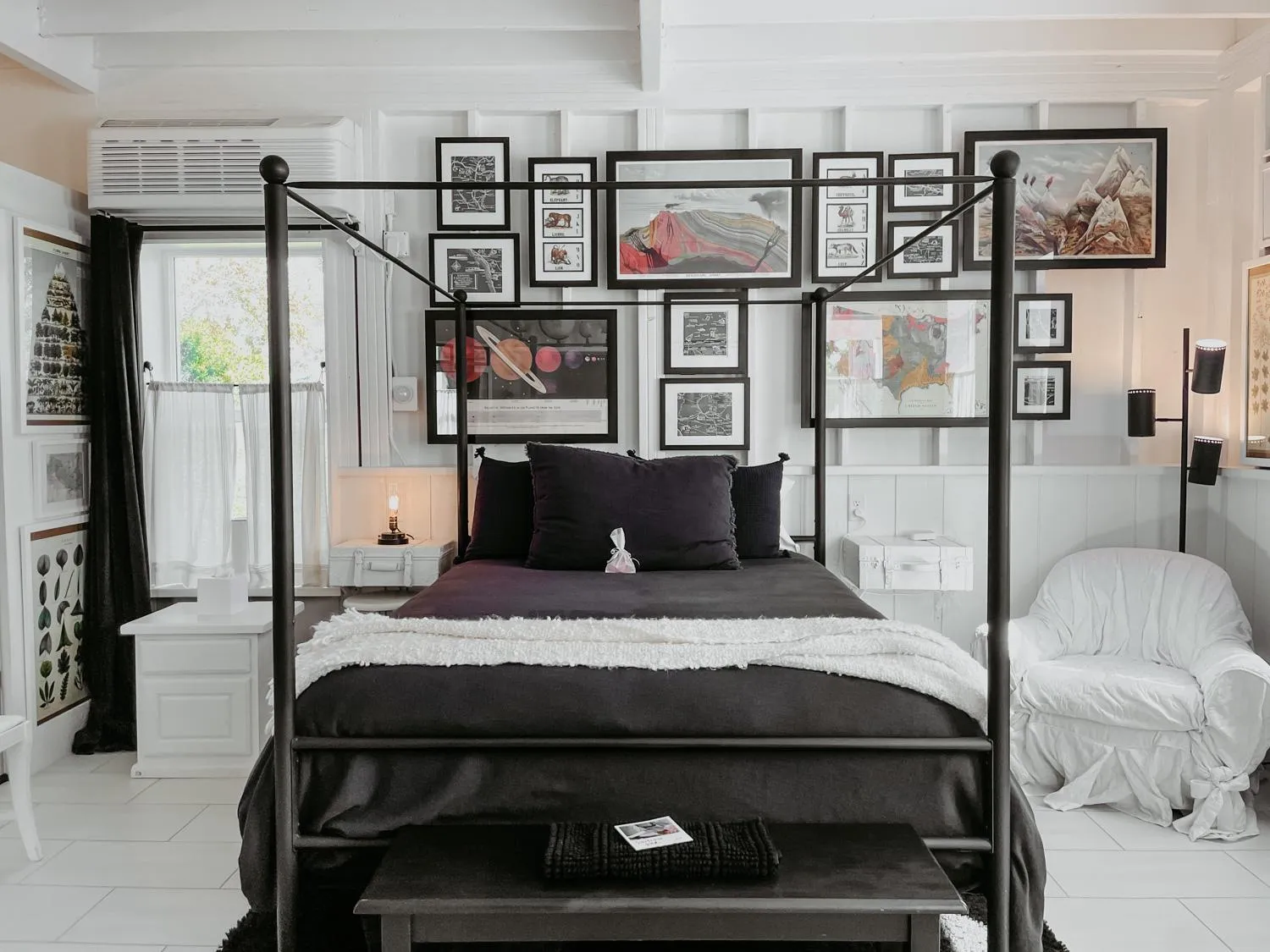 Bed in Inn Santa Clara