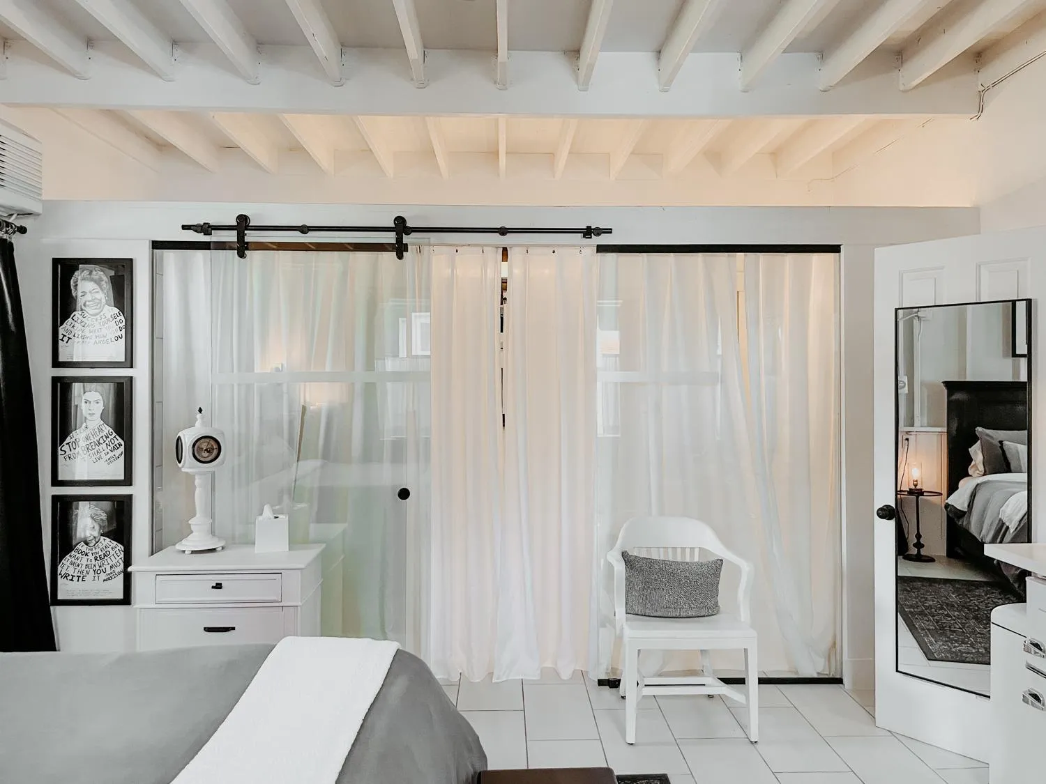 Bed in Inn Santa Clara