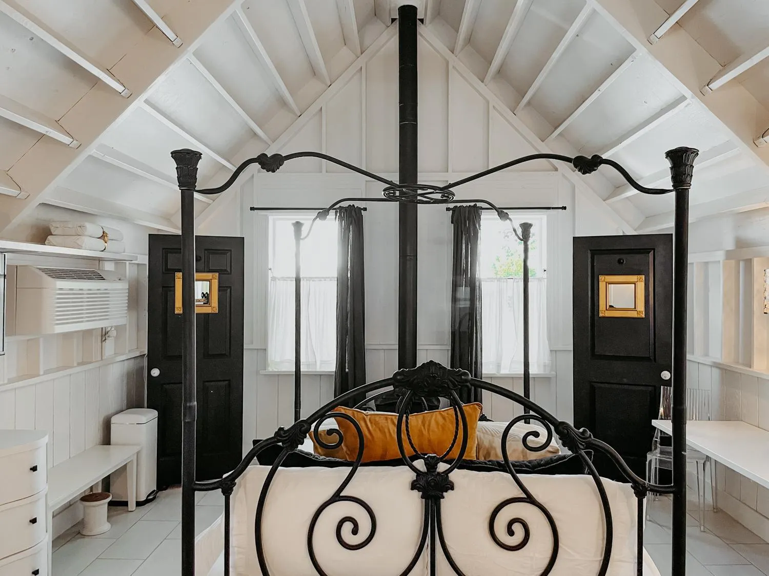 Photo of the whole room, Bed in Inn Santa Clara