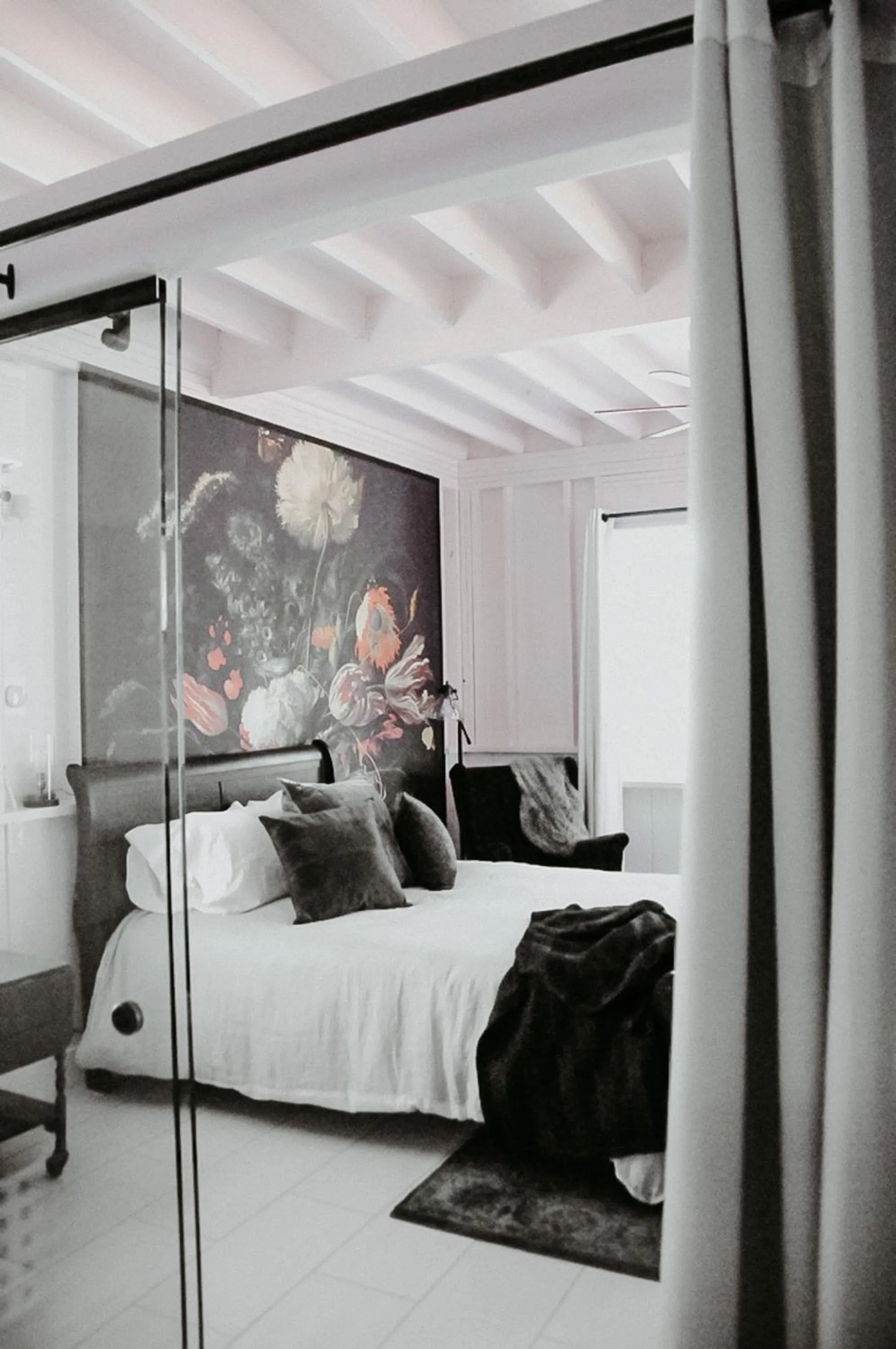 Bed in Inn Santa Clara