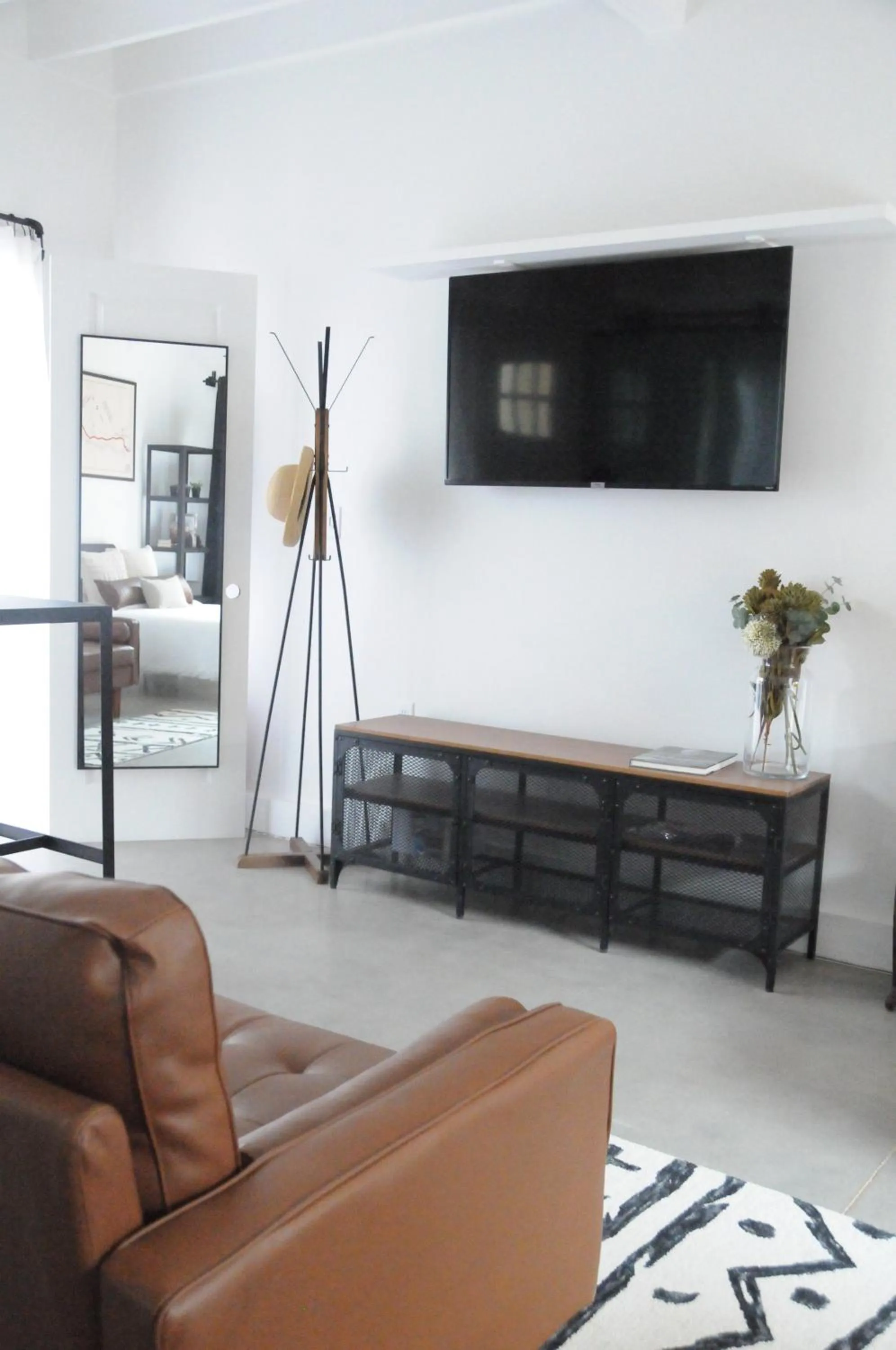 TV and multimedia in Inn Santa Clara