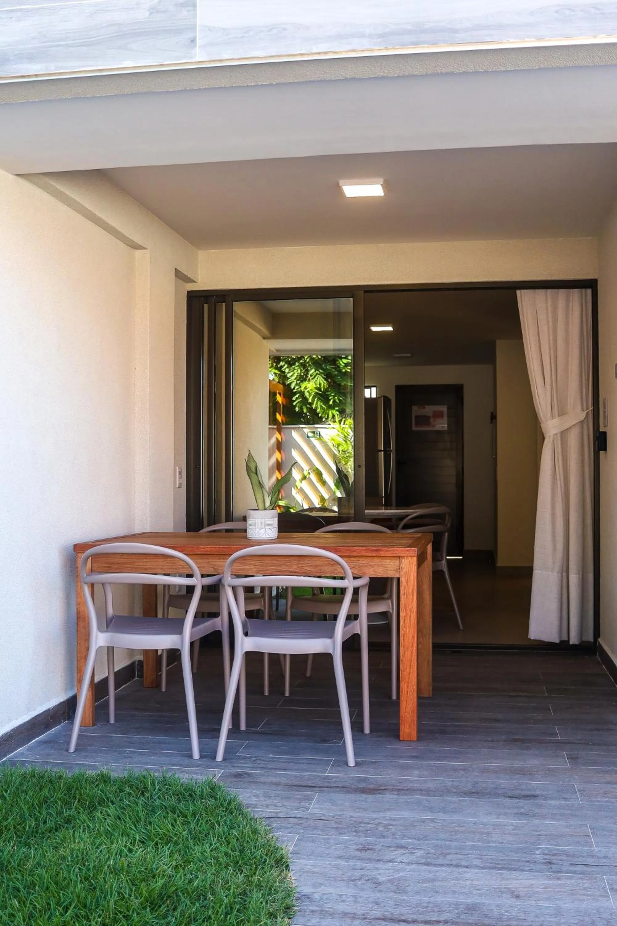 Living room in The Home São Miguel do Gostoso by Liiv