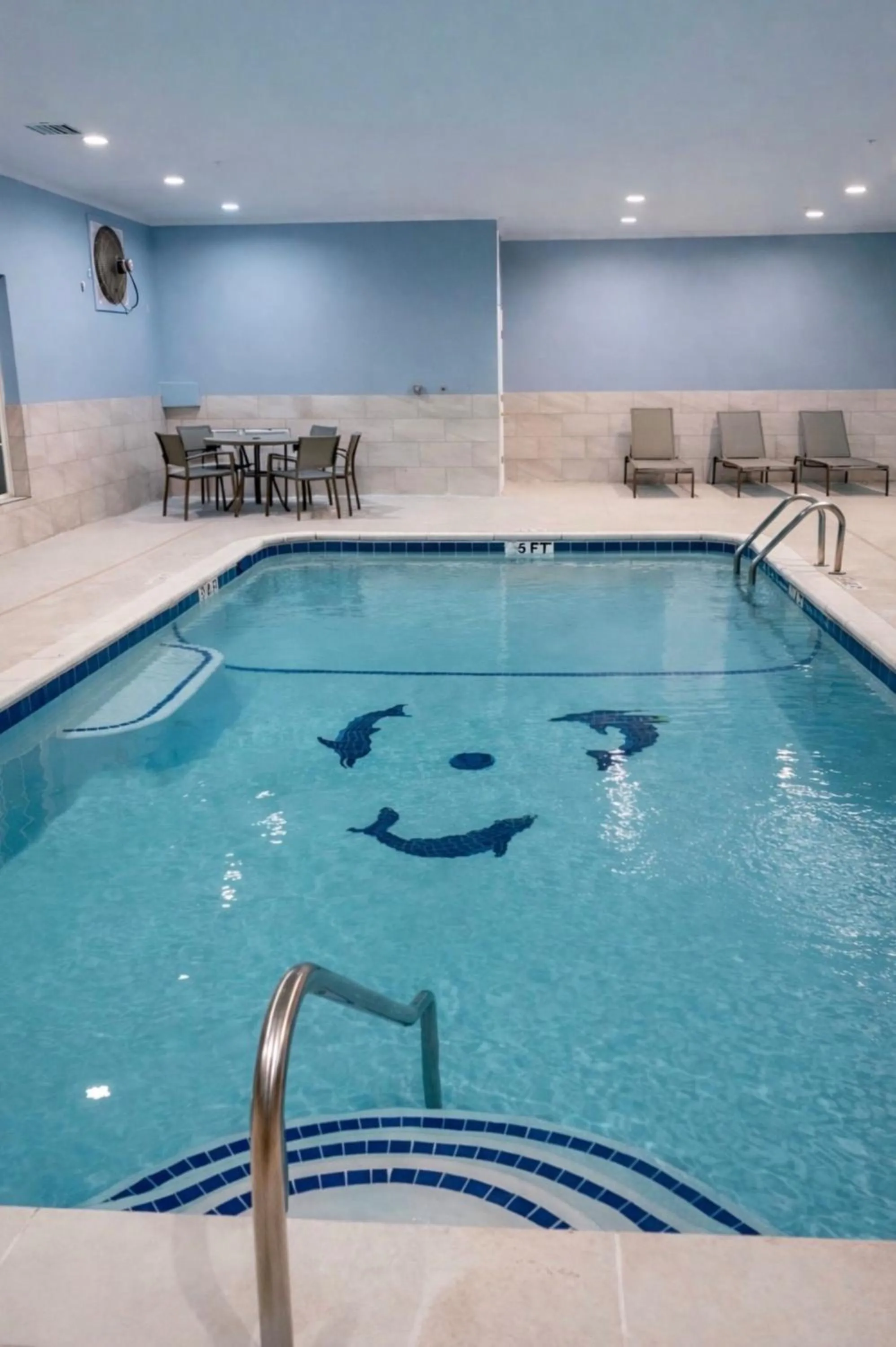 Swimming pool in Holiday Inn Express & Suites Bridgeport by IHG