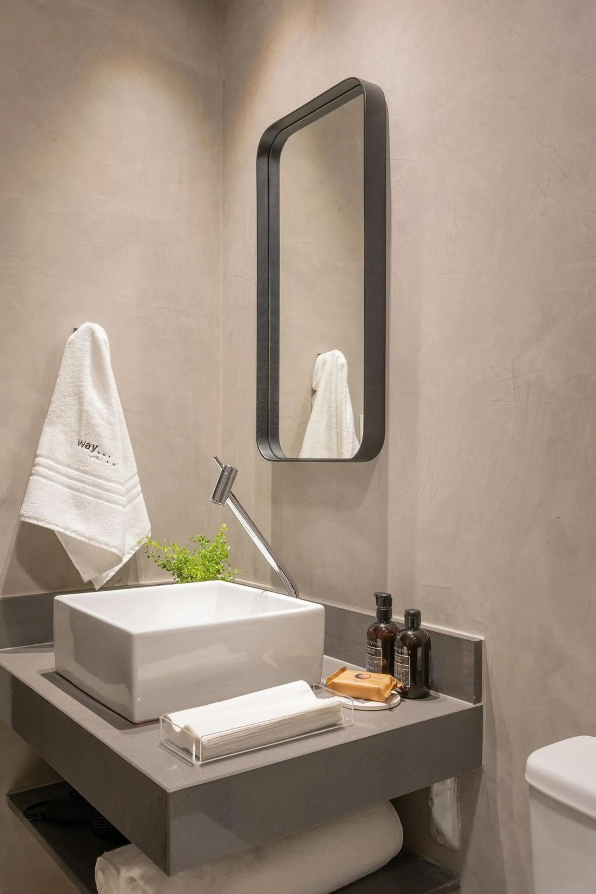 Toilet in Way Bossa #F2 - Studio no Bessa By Carpediem